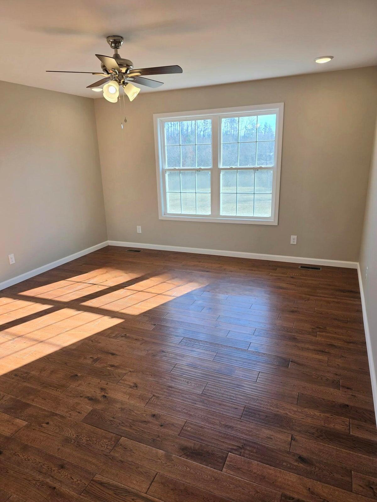 76 Emily Lane Property Photo 10