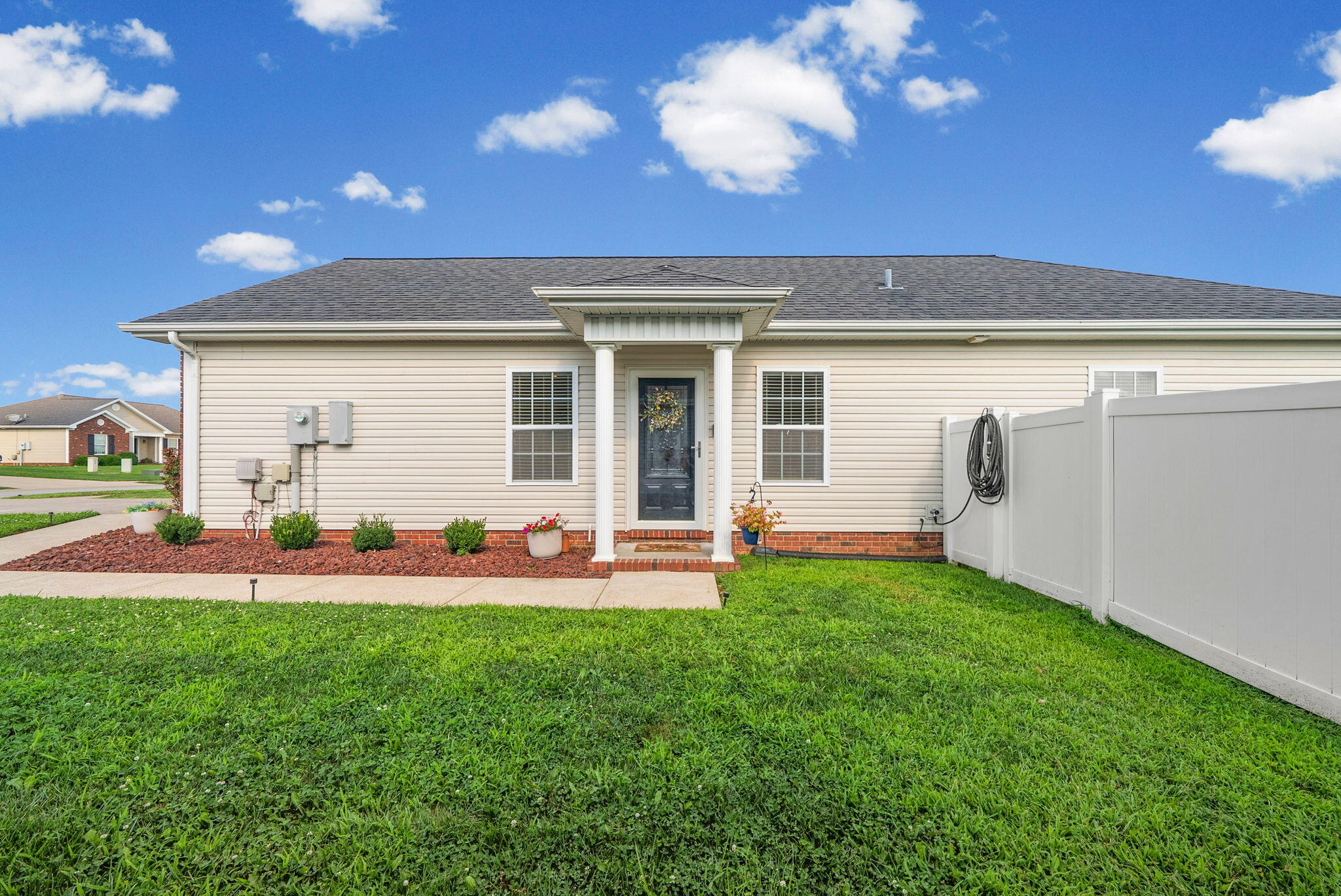 335 N Abbey Way Property Photo 3