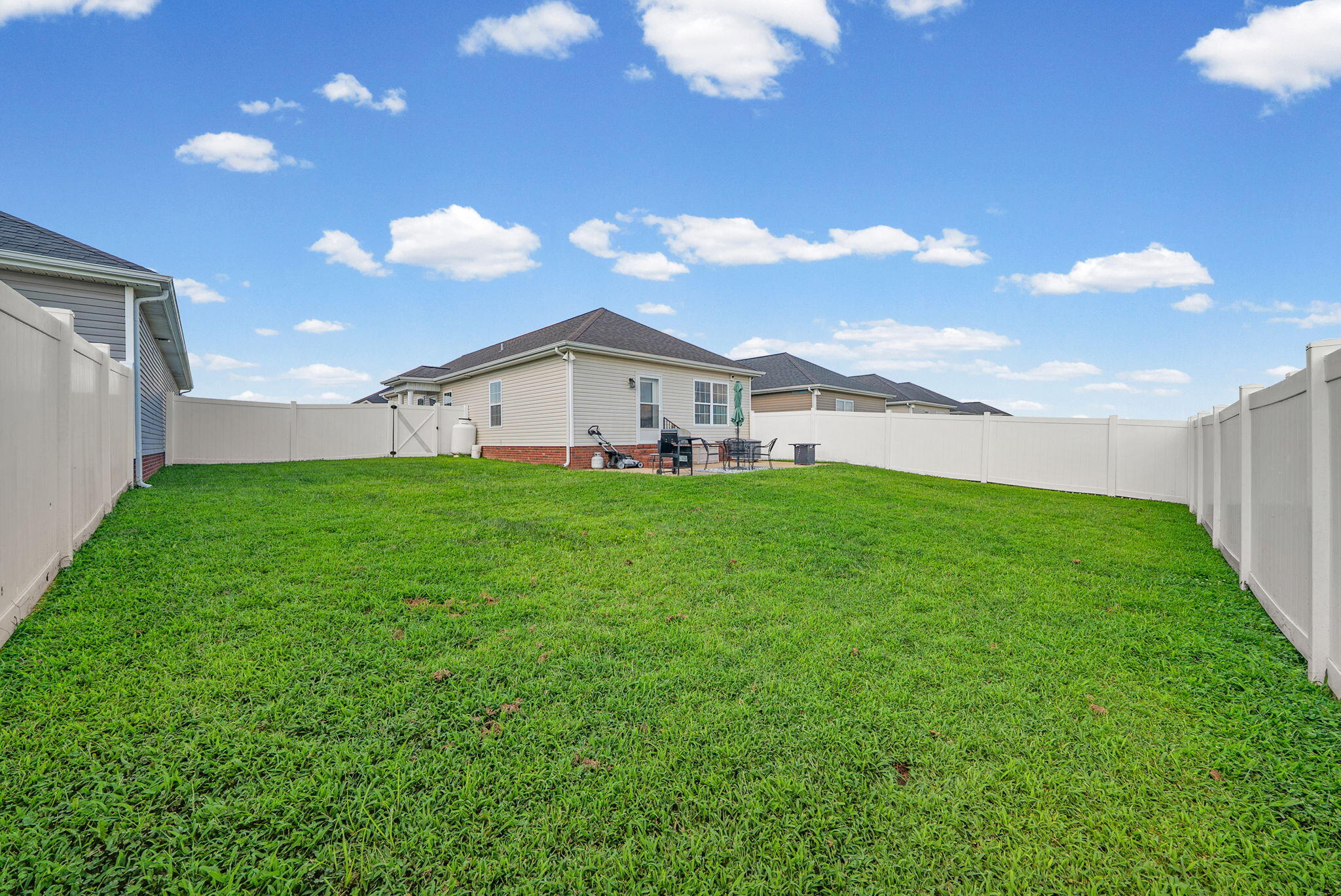 335 N Abbey Way Property Photo 25