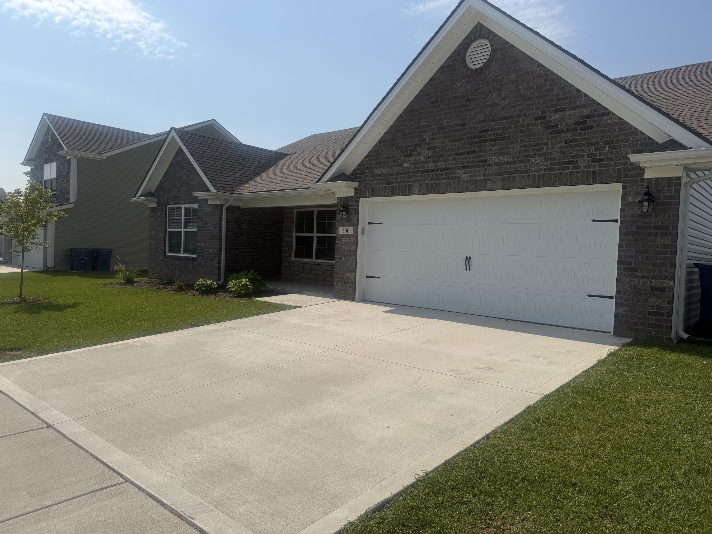 106 Ancel Way Property Photo 2