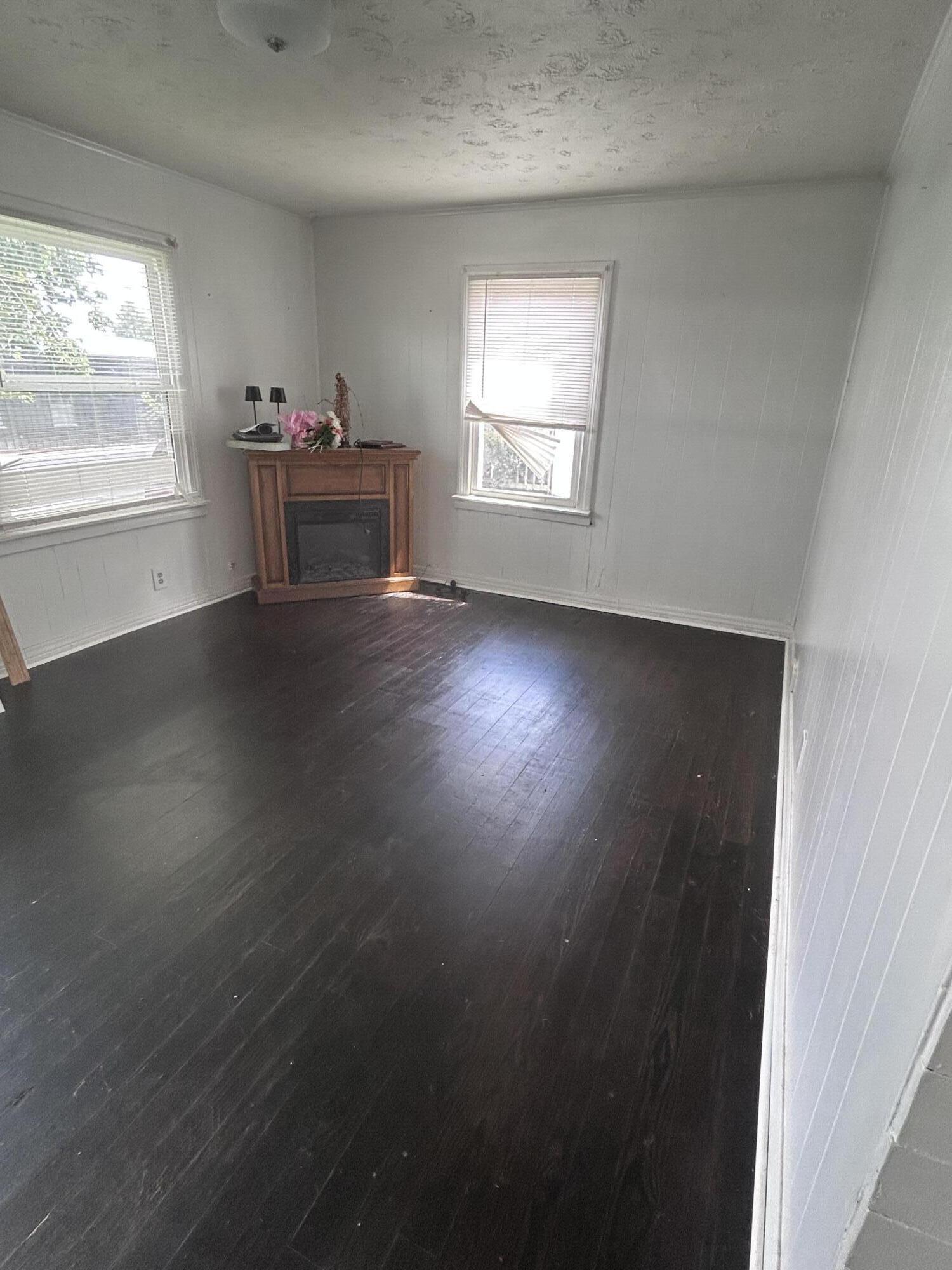 109 Hamilton Avenue Property Photo 2