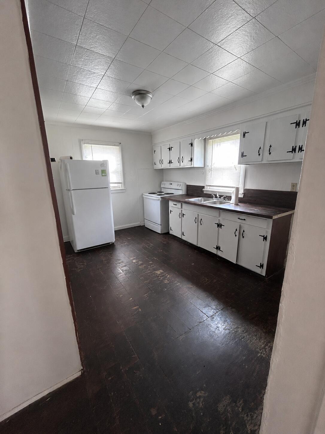 109 Hamilton Avenue Property Photo 4