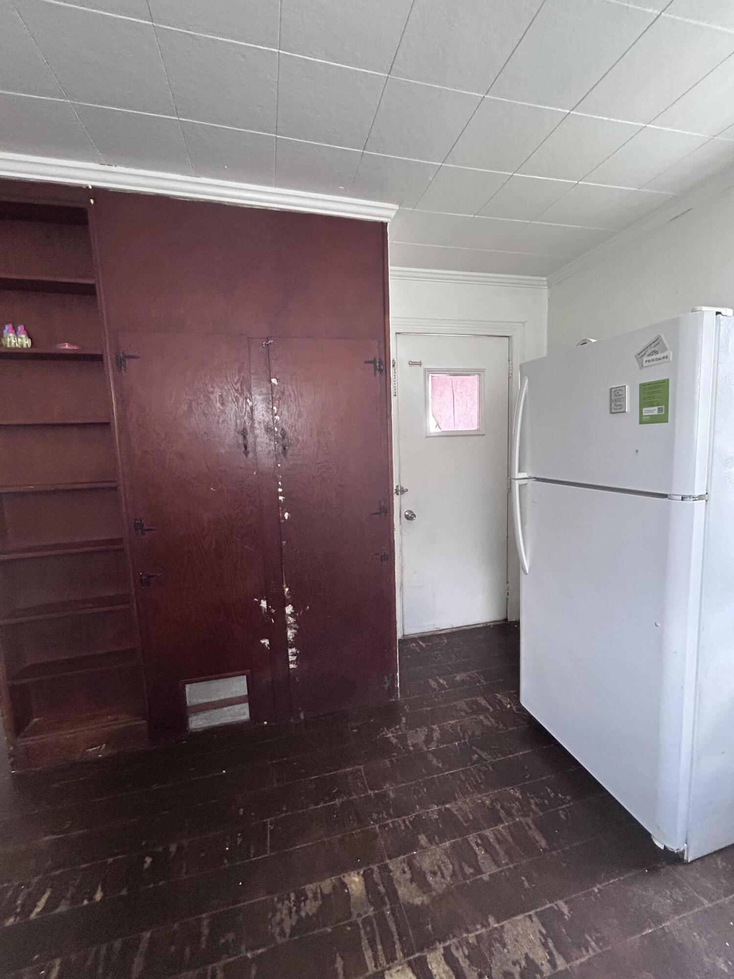 109 Hamilton Avenue Property Photo 5