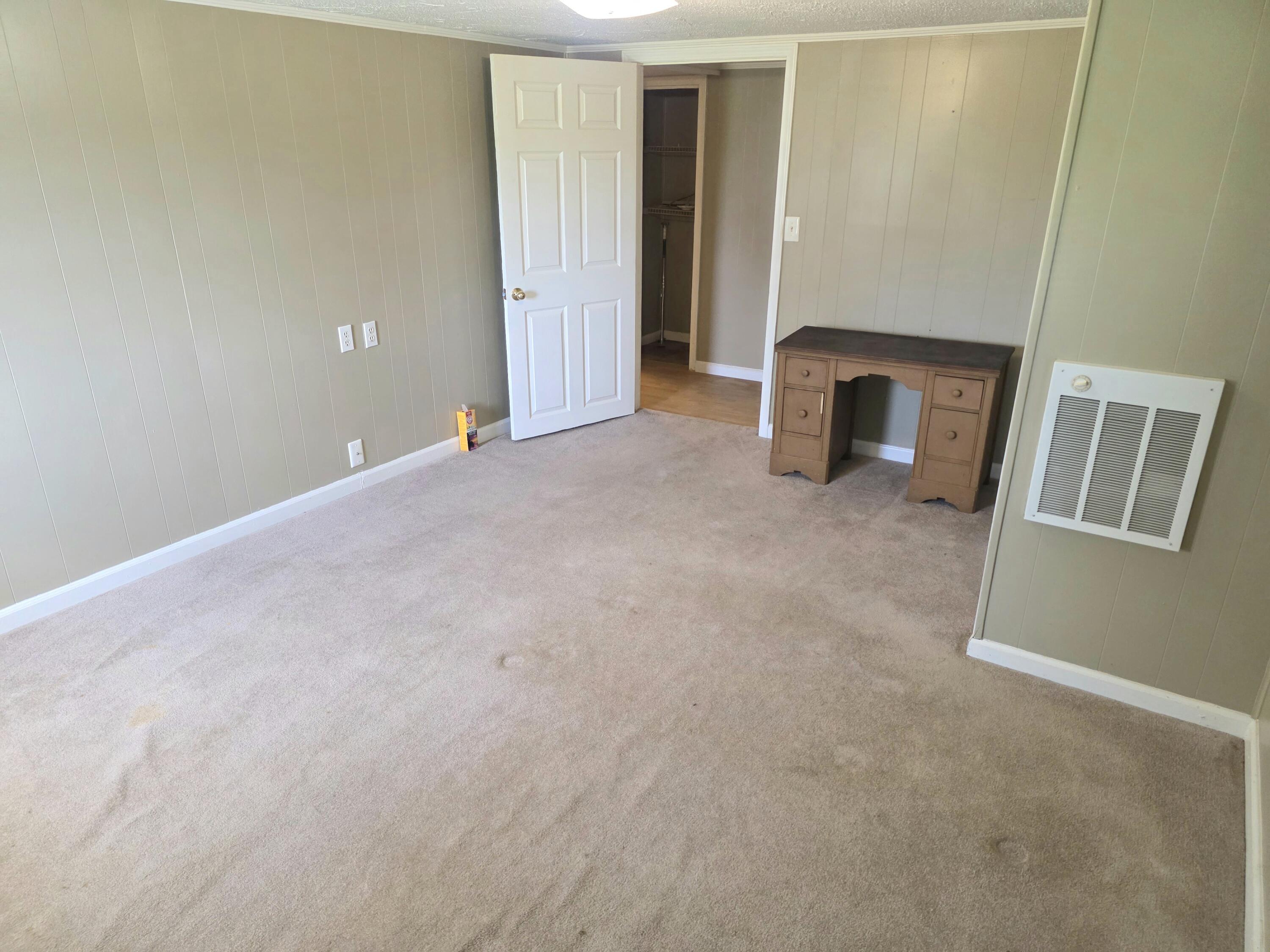 7364 Keavy Road Property Photo 20