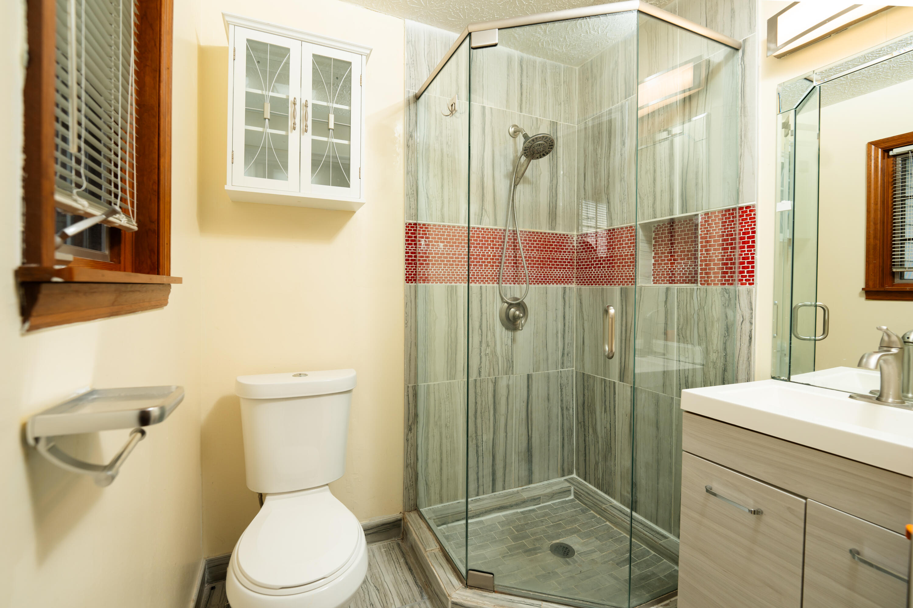 3669 Sundart Drive Property Photo 6