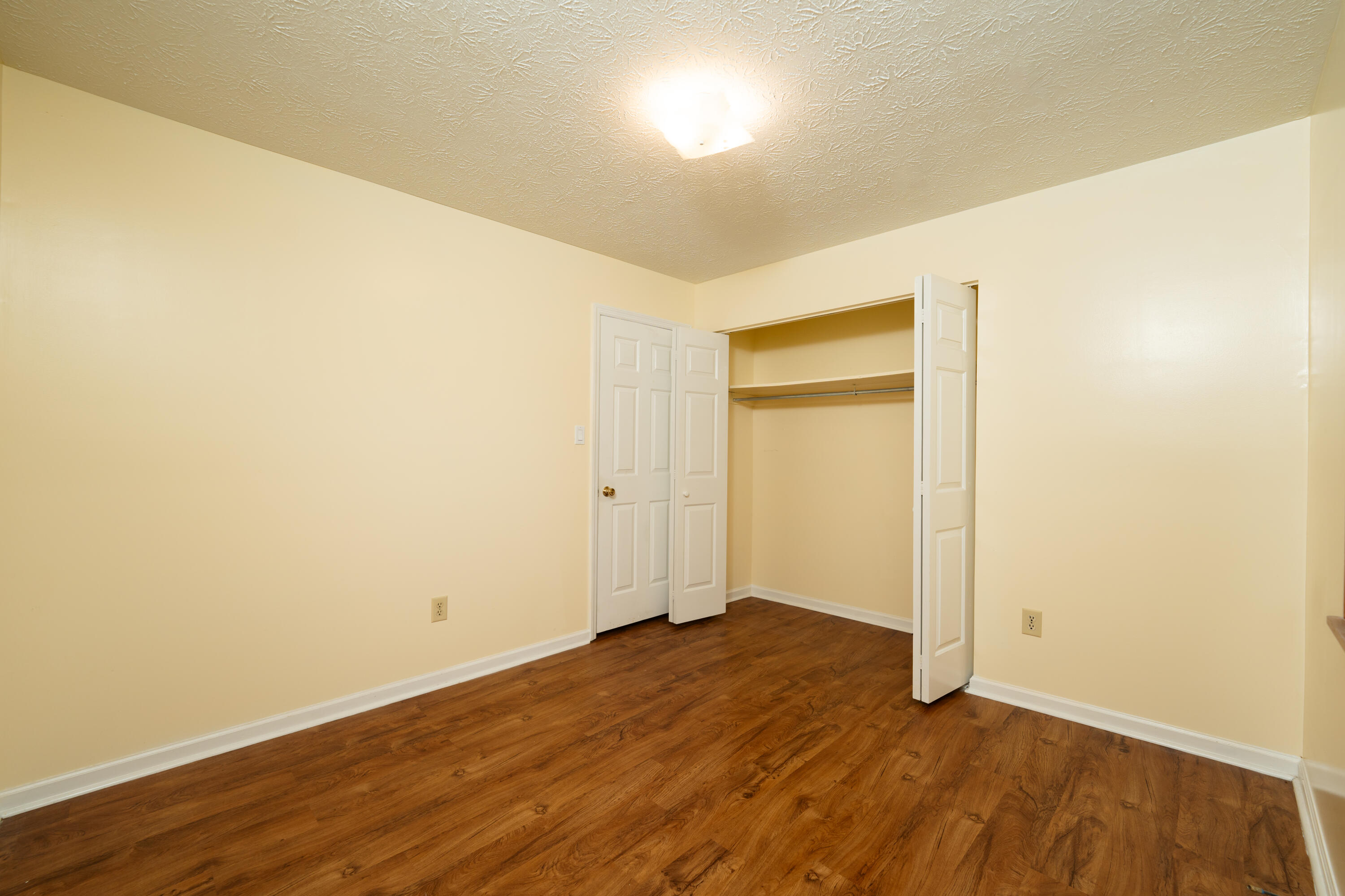 3669 Sundart Drive Property Photo 11