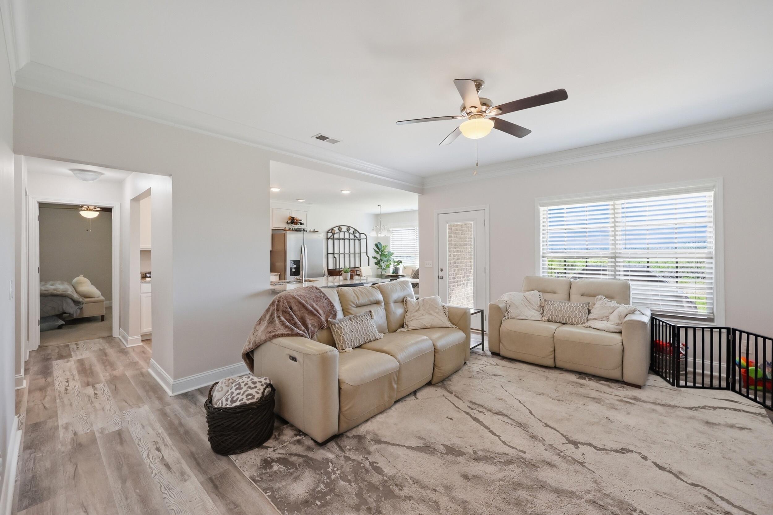 240 Windward Way Property Photo 4