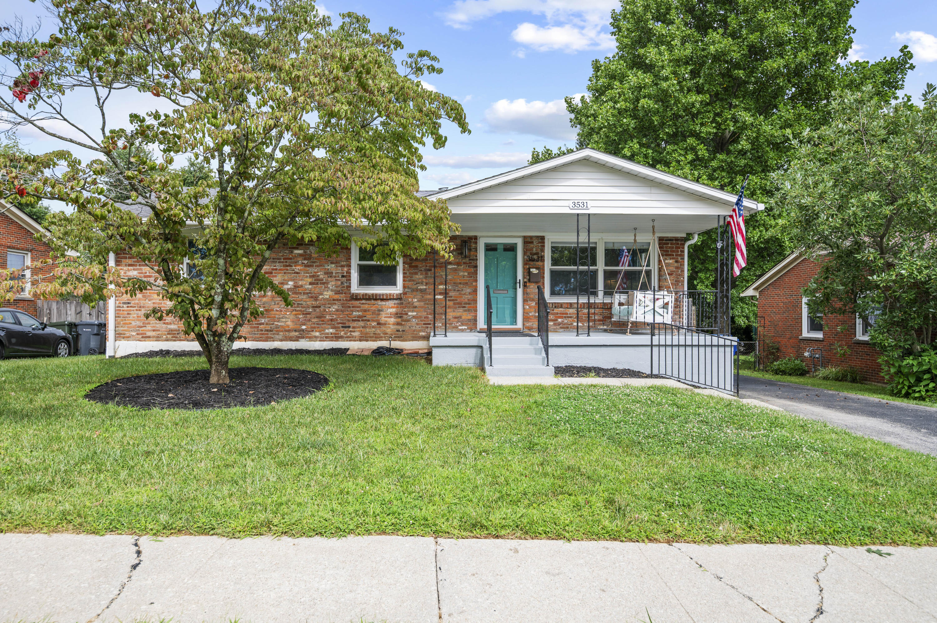 3531 Brookview Drive Property Photo 1