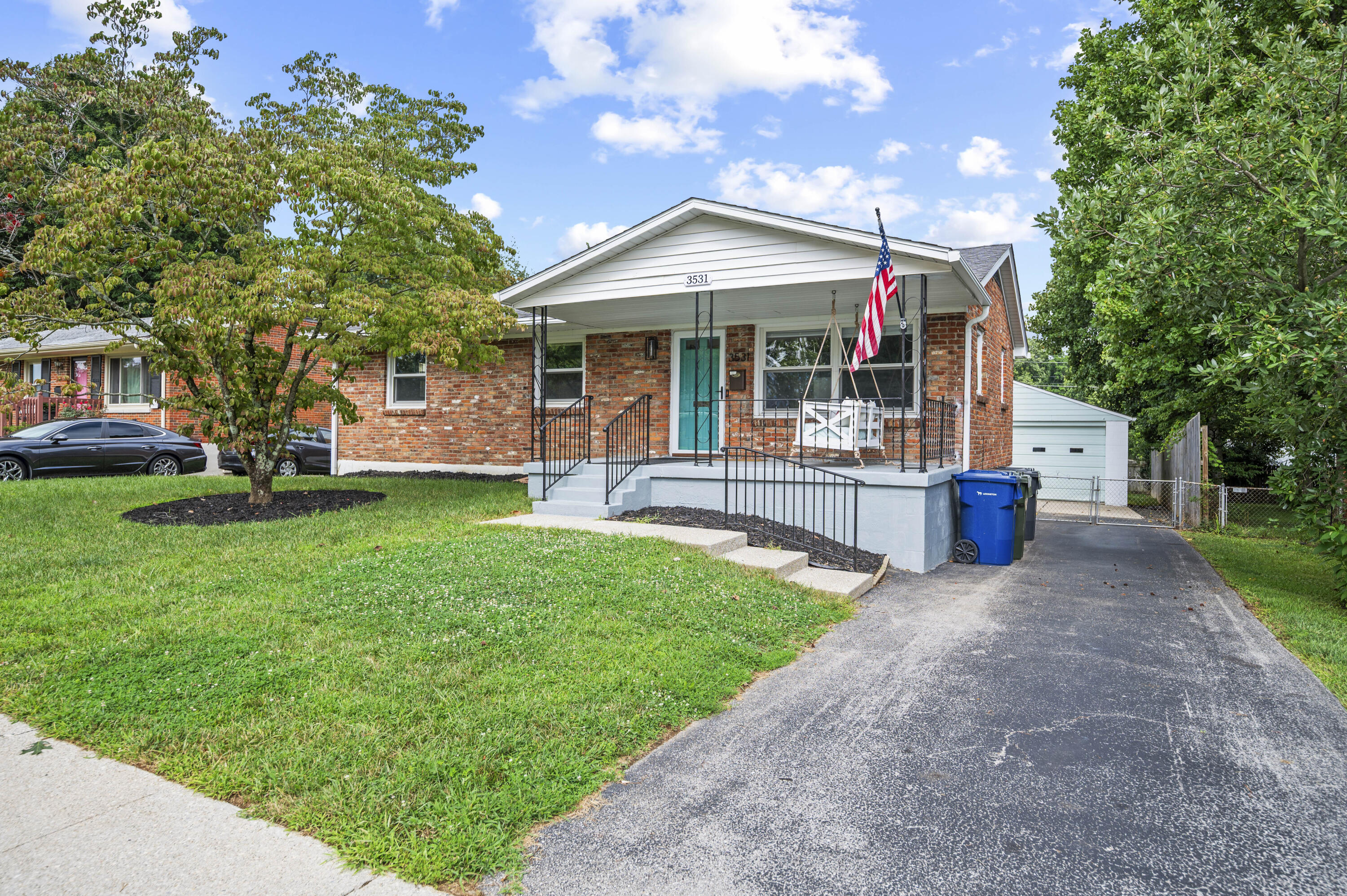 3531 Brookview Drive Property Photo 2