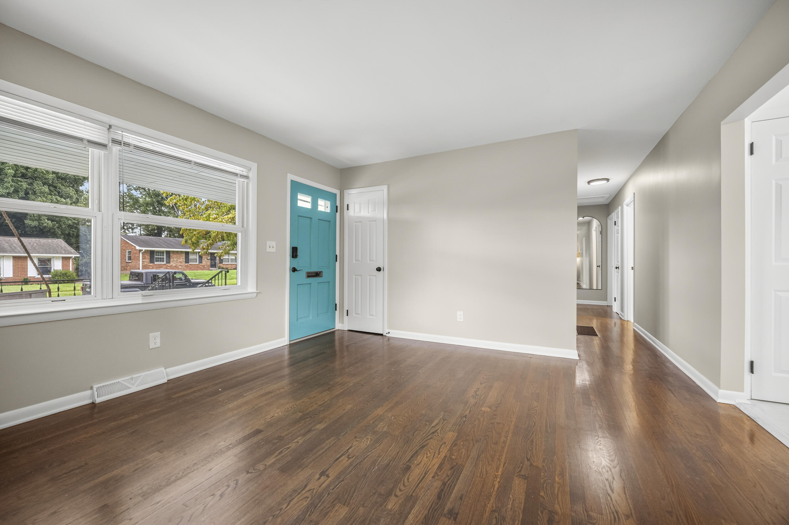 3531 Brookview Drive Property Photo 6