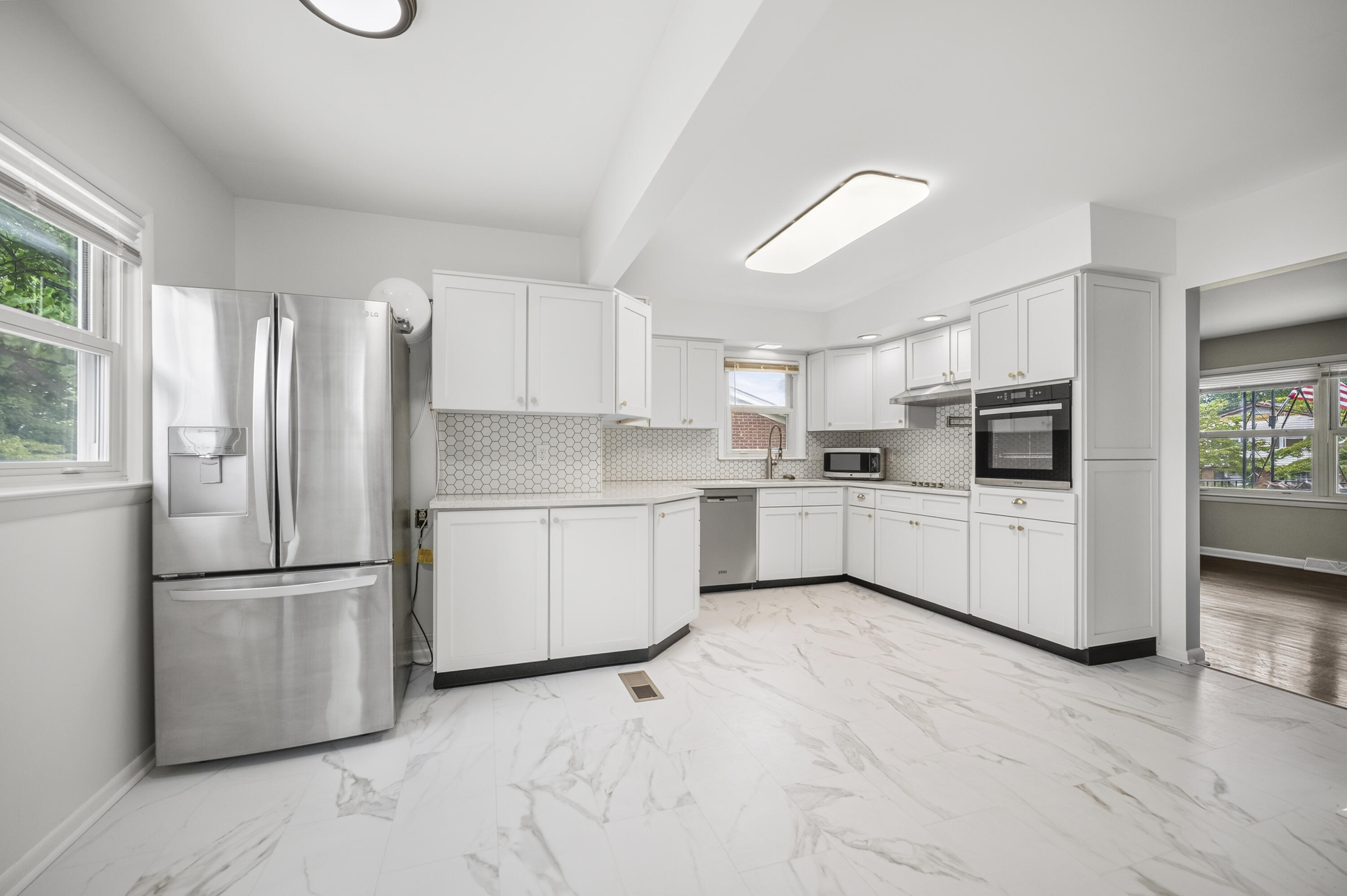 3531 Brookview Drive Property Photo 8