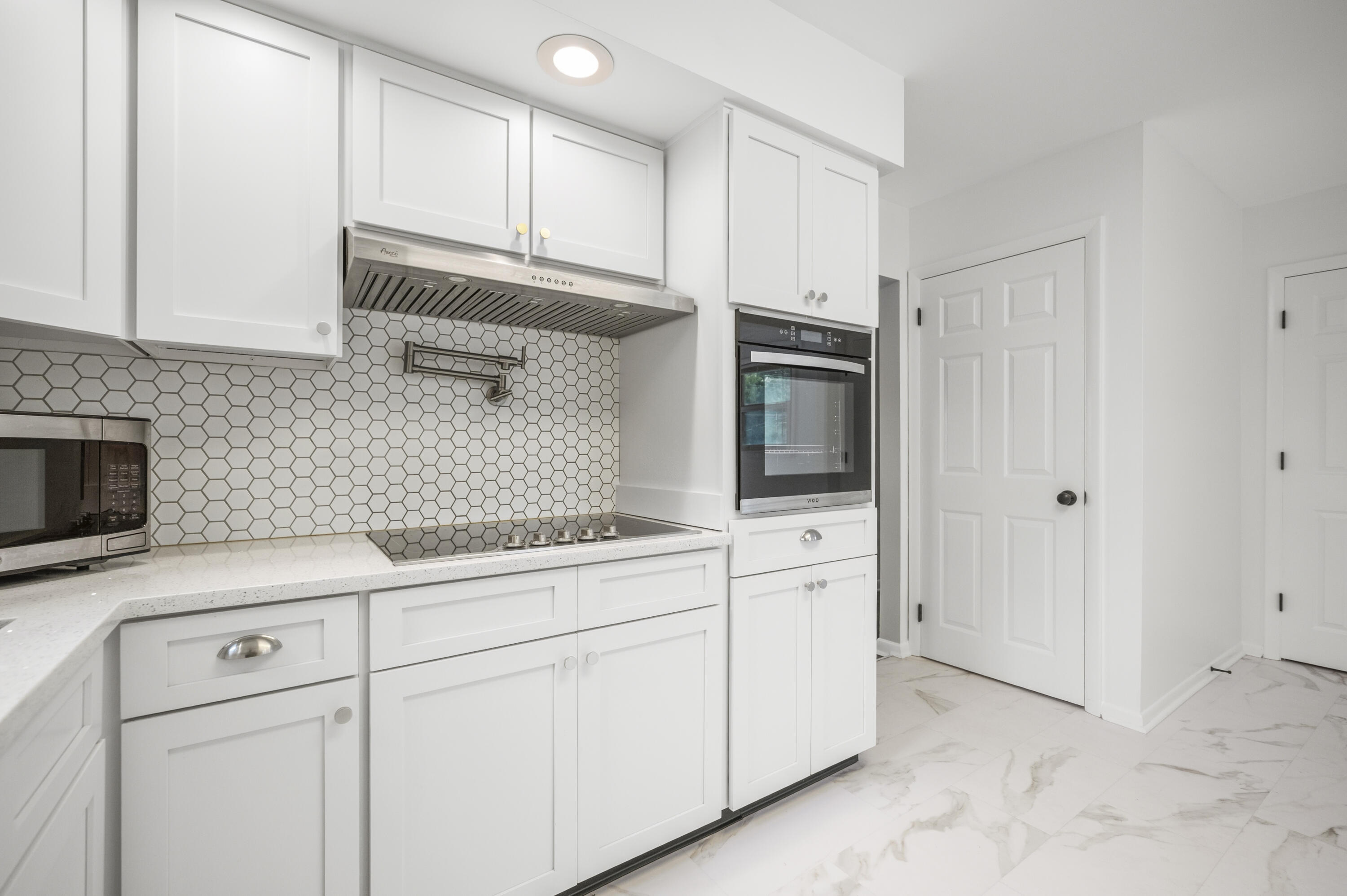 3531 Brookview Drive Property Photo 11