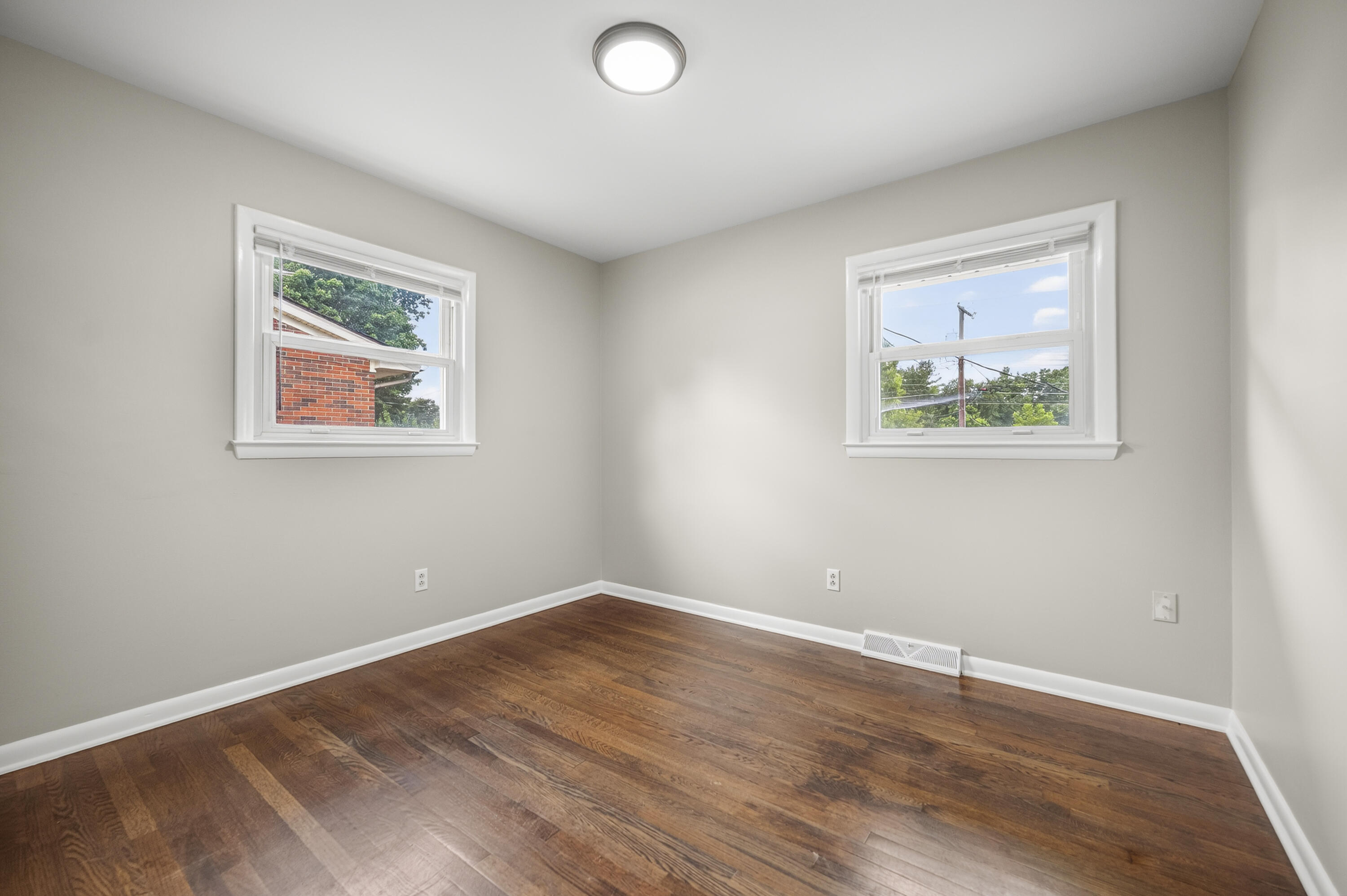 3531 Brookview Drive Property Photo 15