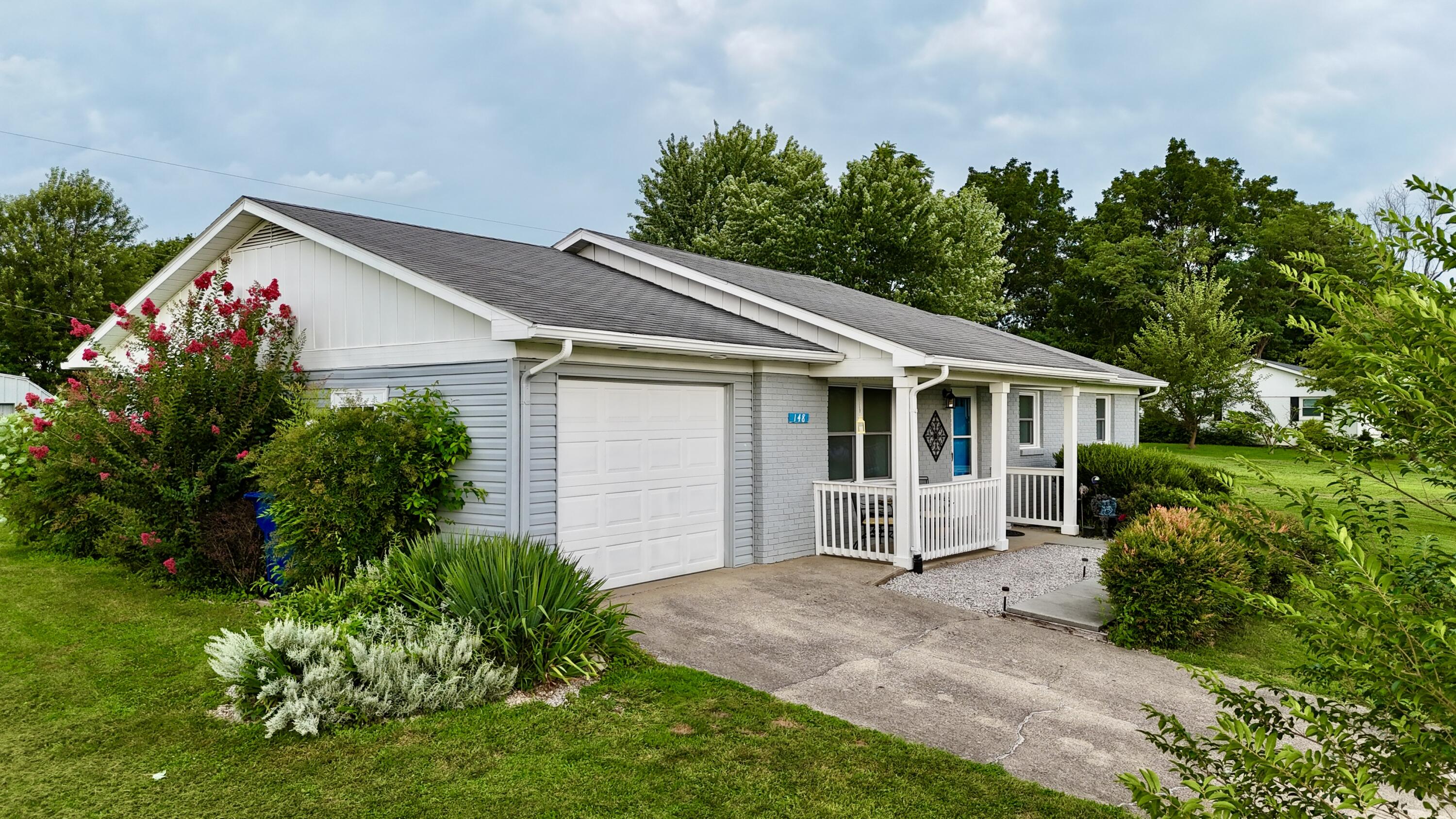 148 Leaf Lane Property Photo 3