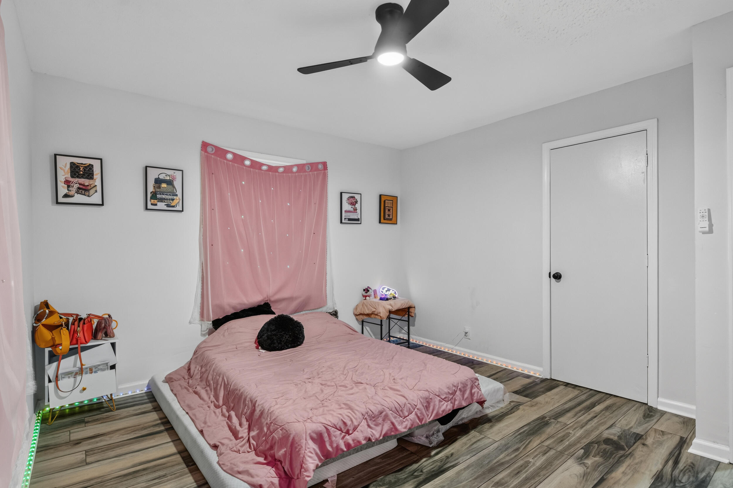 317 Ross Avenue Property Photo 19