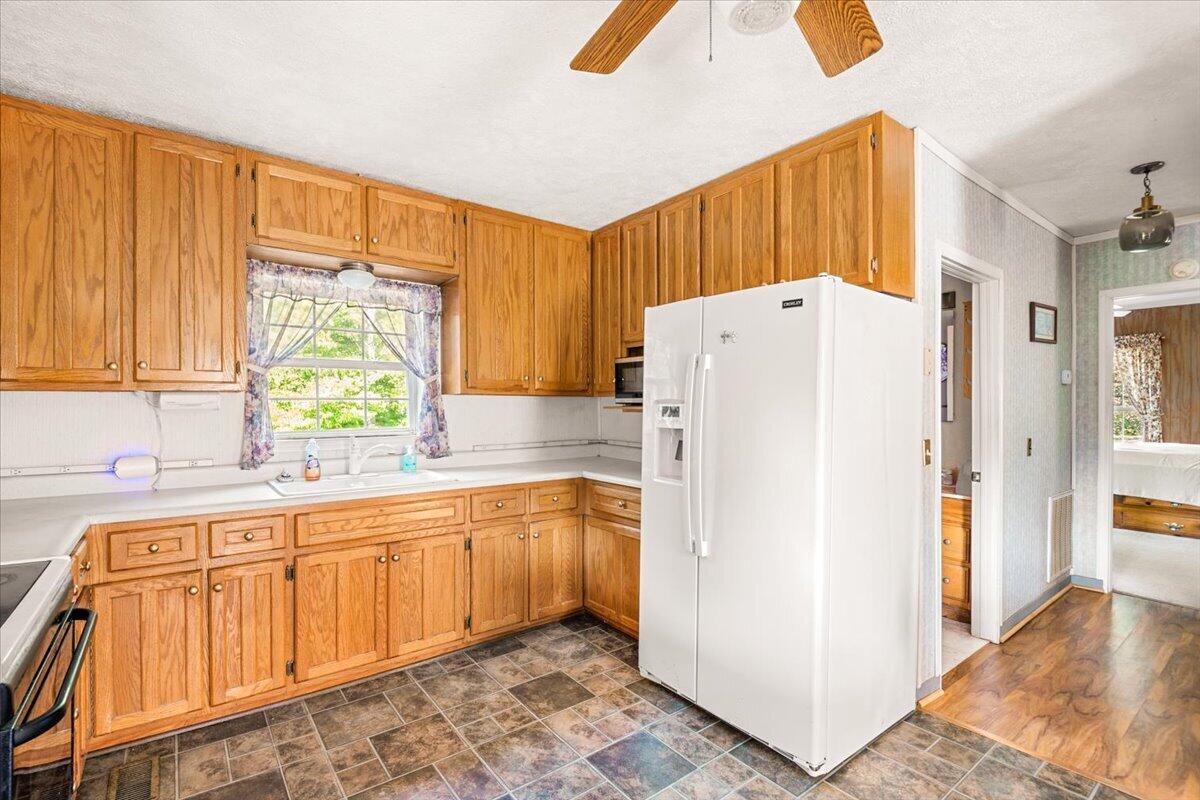 520 Singing Hills Road Property Photo 29