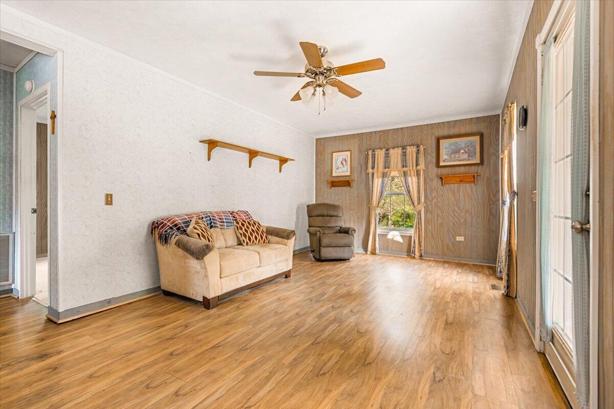520 Singing Hills Road Property Photo 32