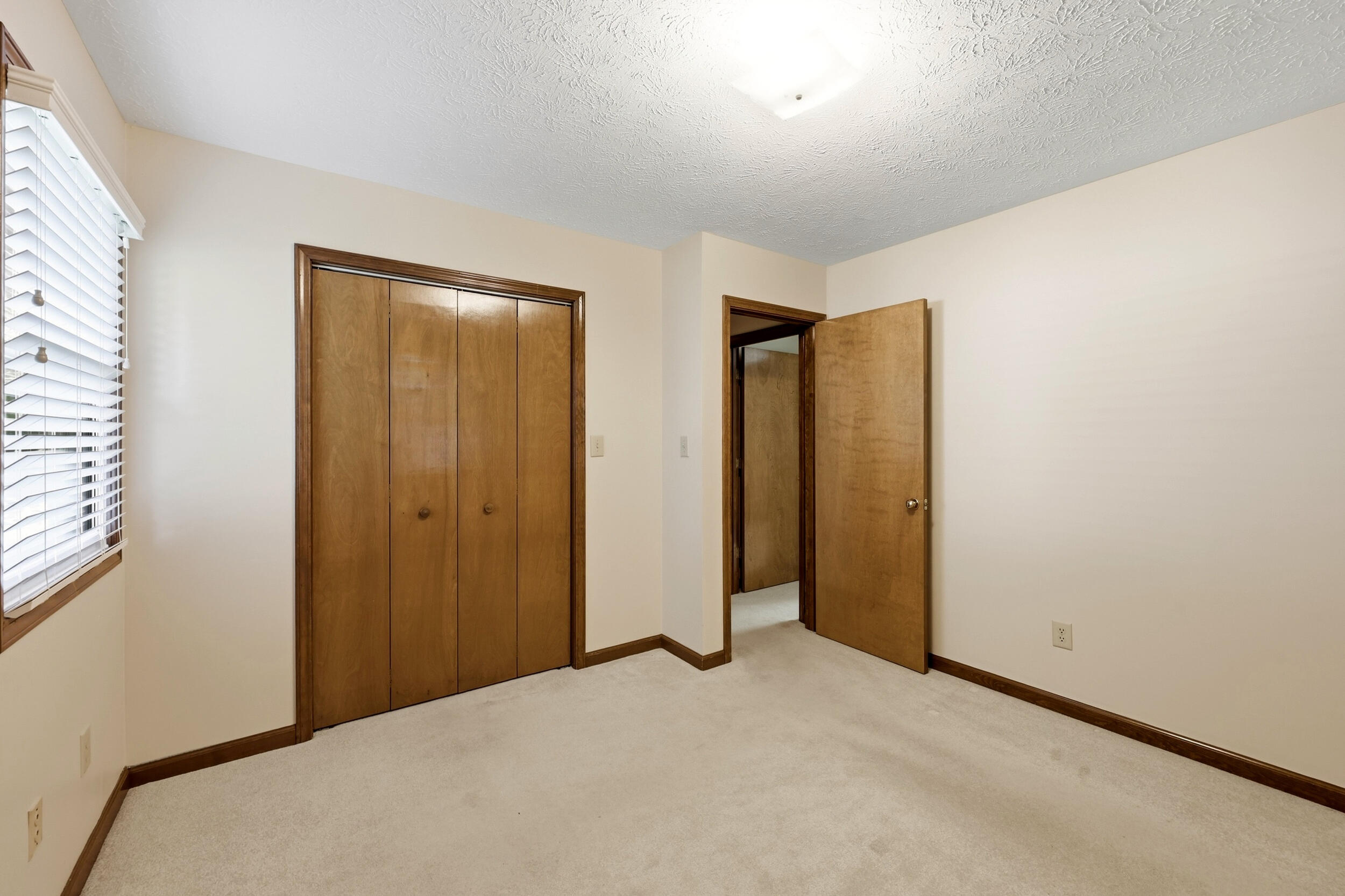2212 Acorn Court Property Photo 26