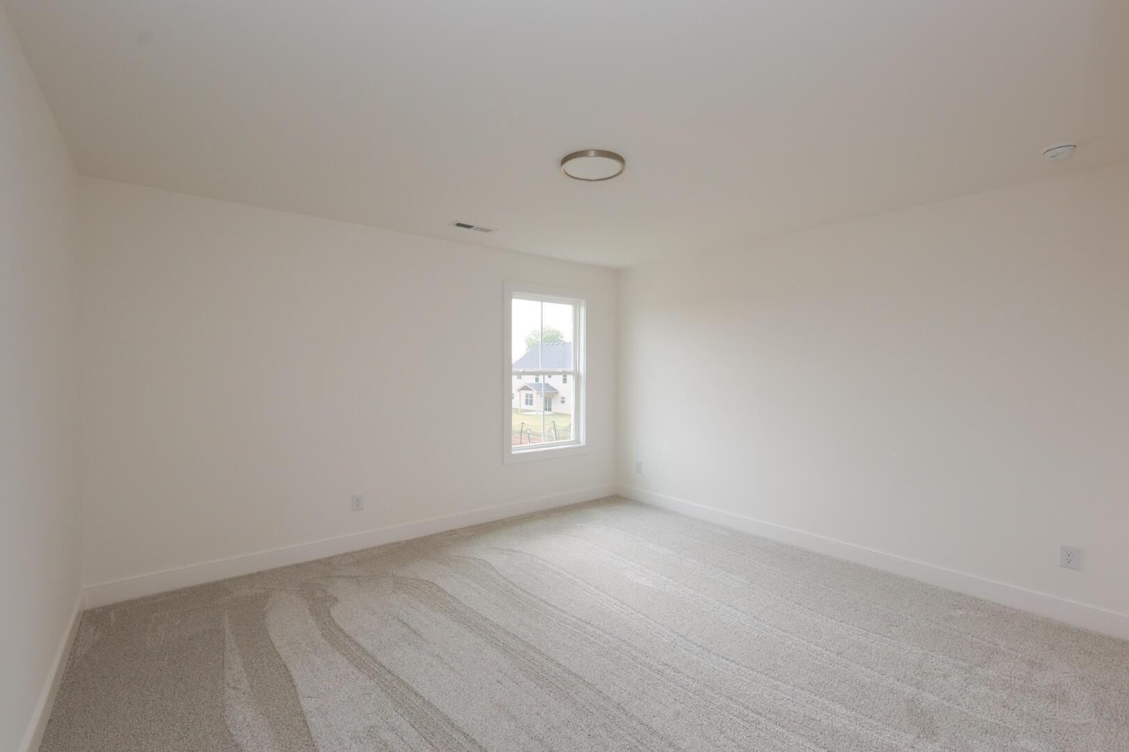 208 Skaggs Boulevard Property Photo 23