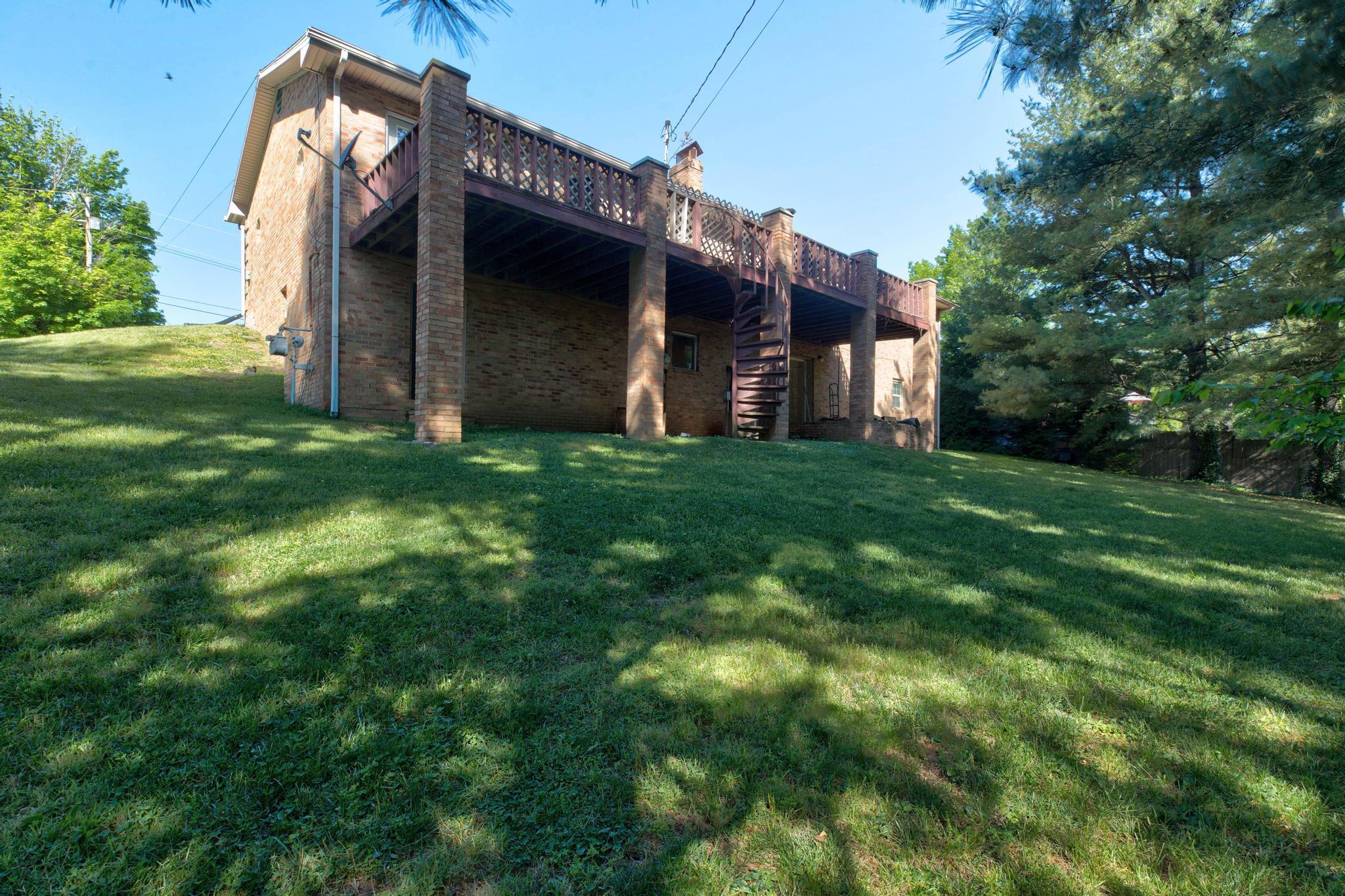 609 Virginia Avenue Property Photo 37