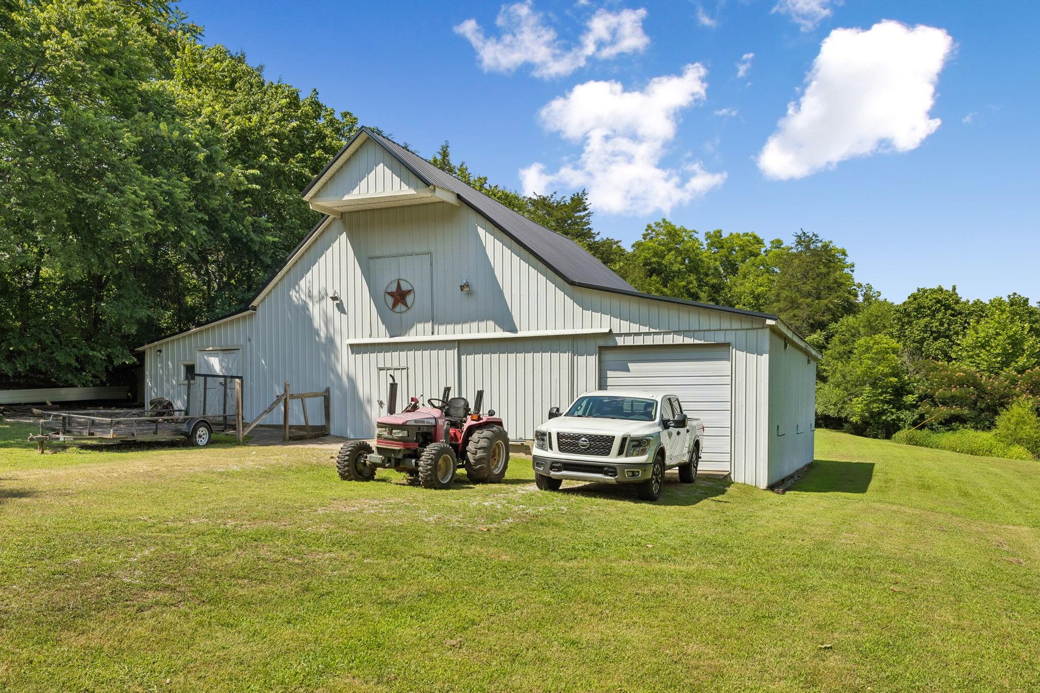 2873 Spring Place Road Property Photo 3