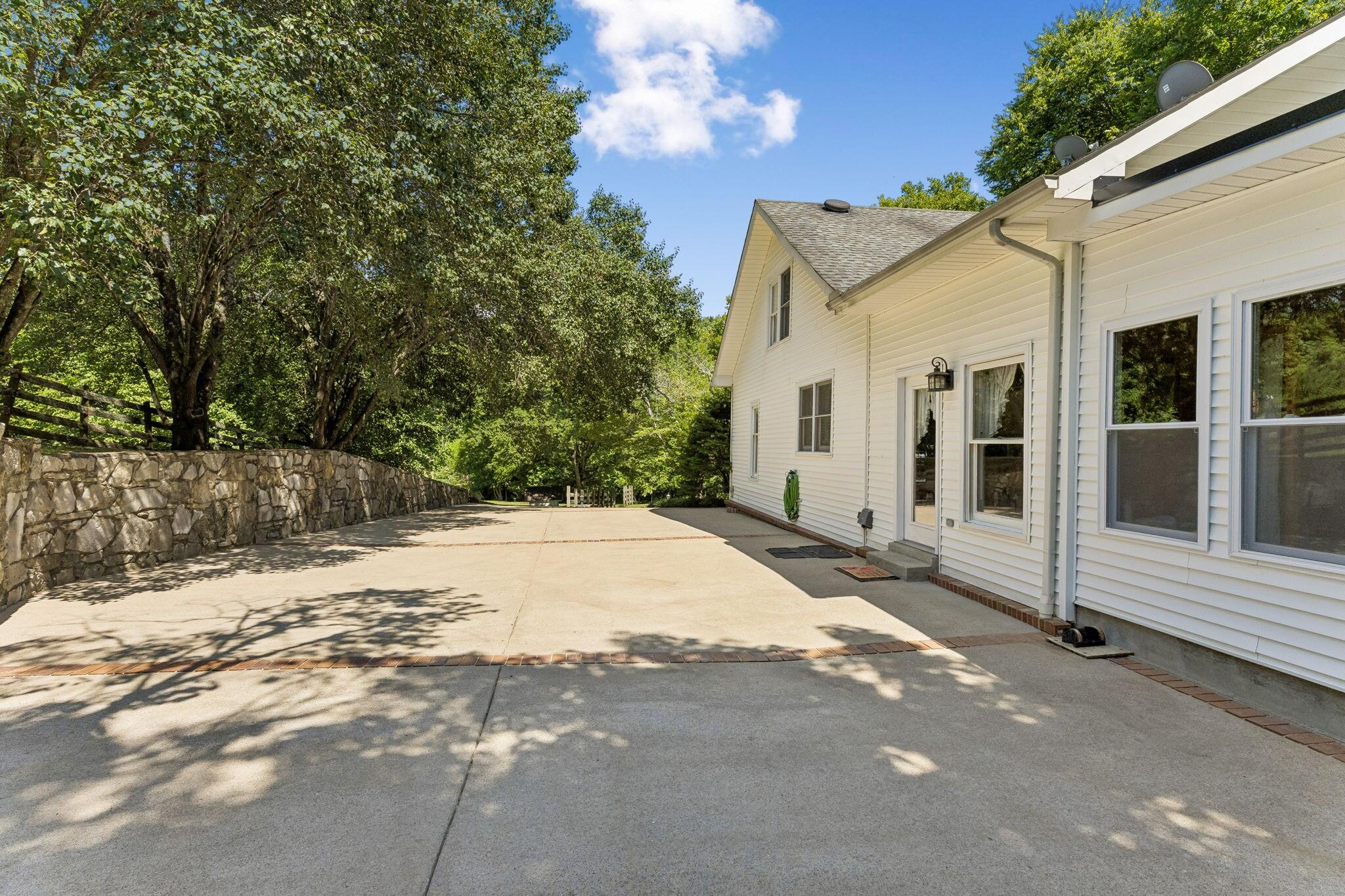 2873 Spring Place Road Property Photo 27
