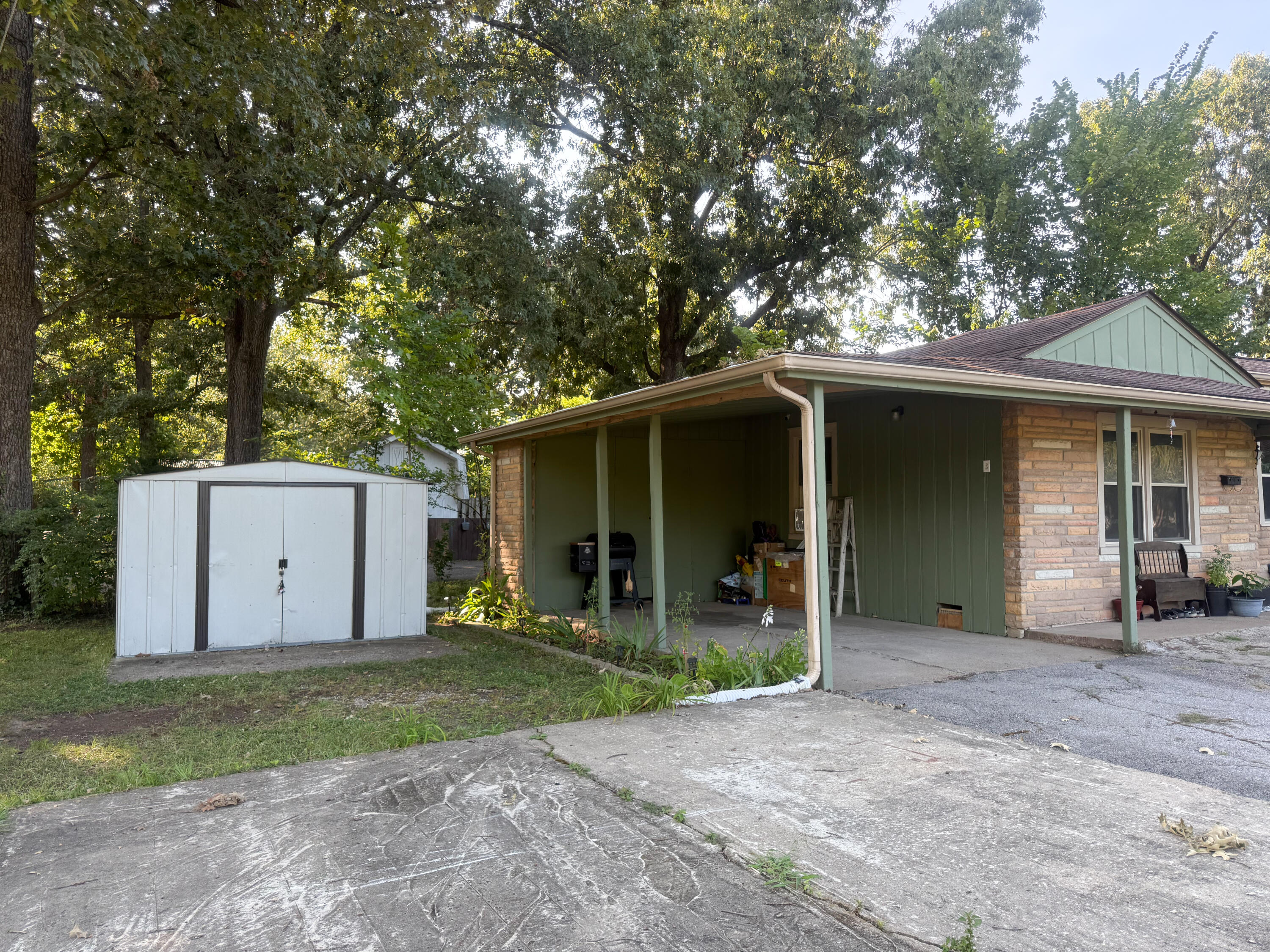 2001 B Street Property Photo 6