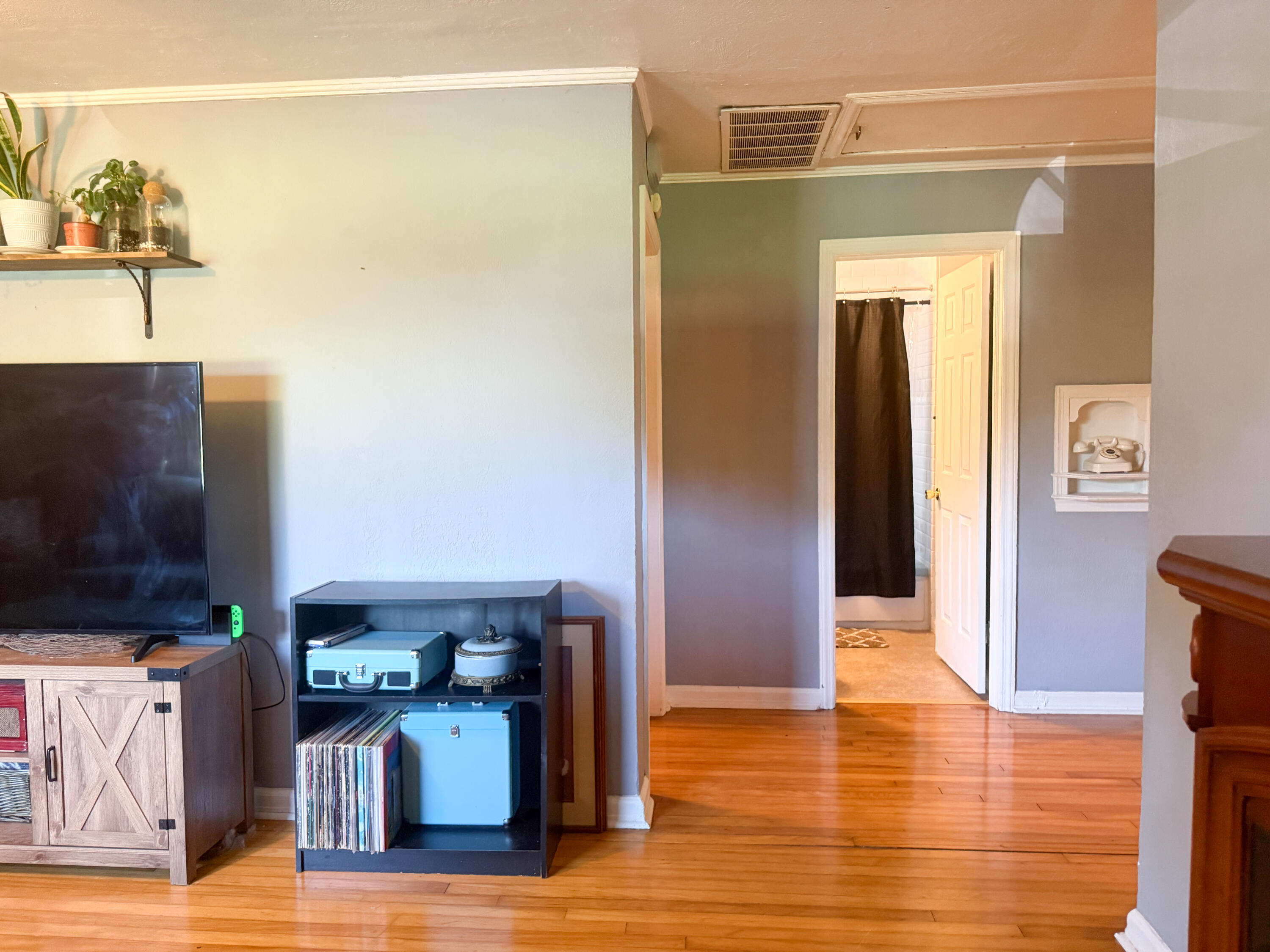 2001 B Street Property Photo 13