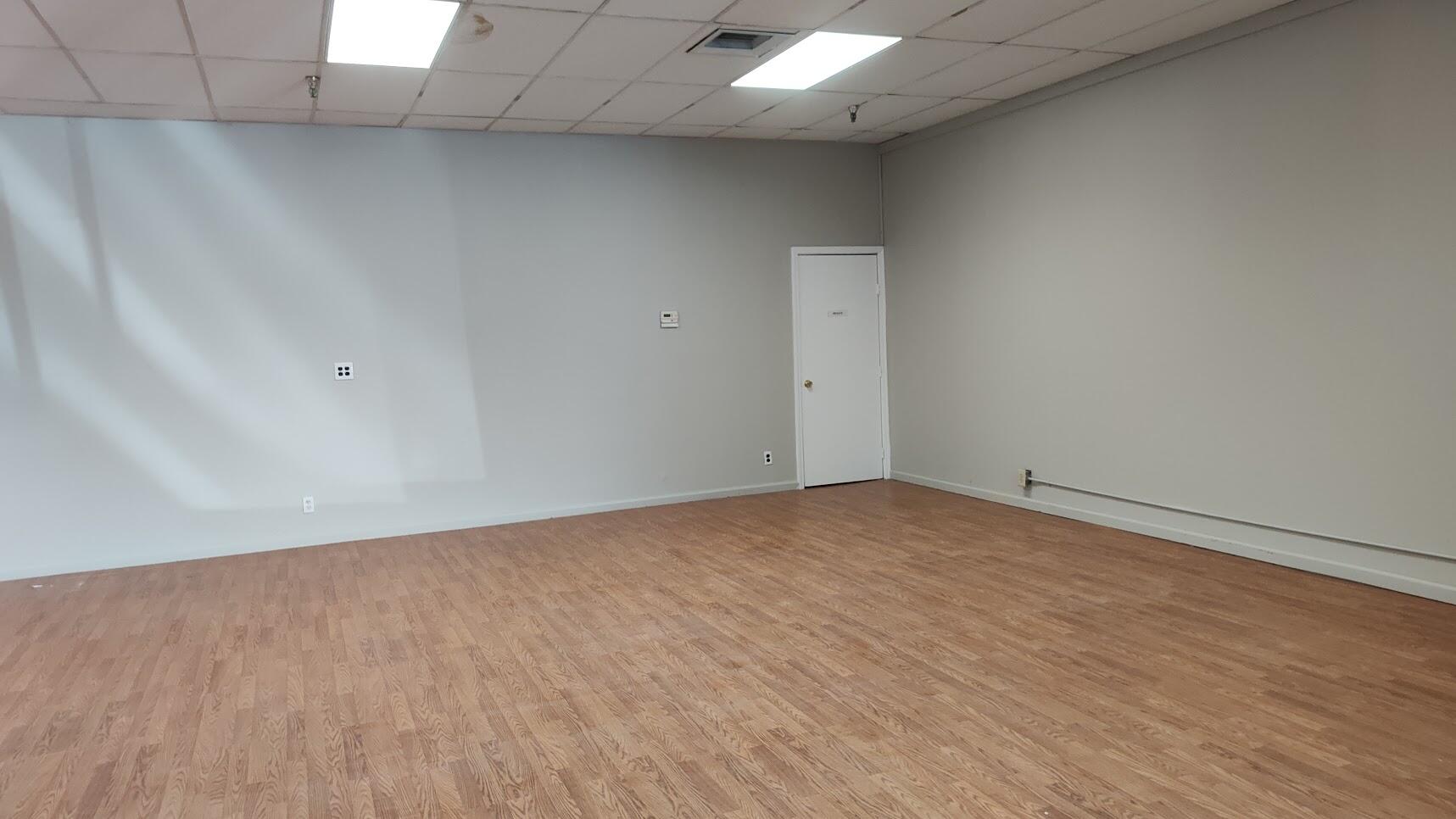 1927 Irvin Cobb Drive #2c Property Photo 5