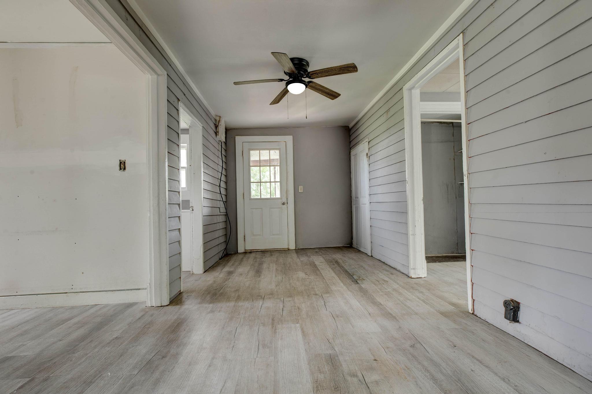 534 E Locust Street Property Photo 12