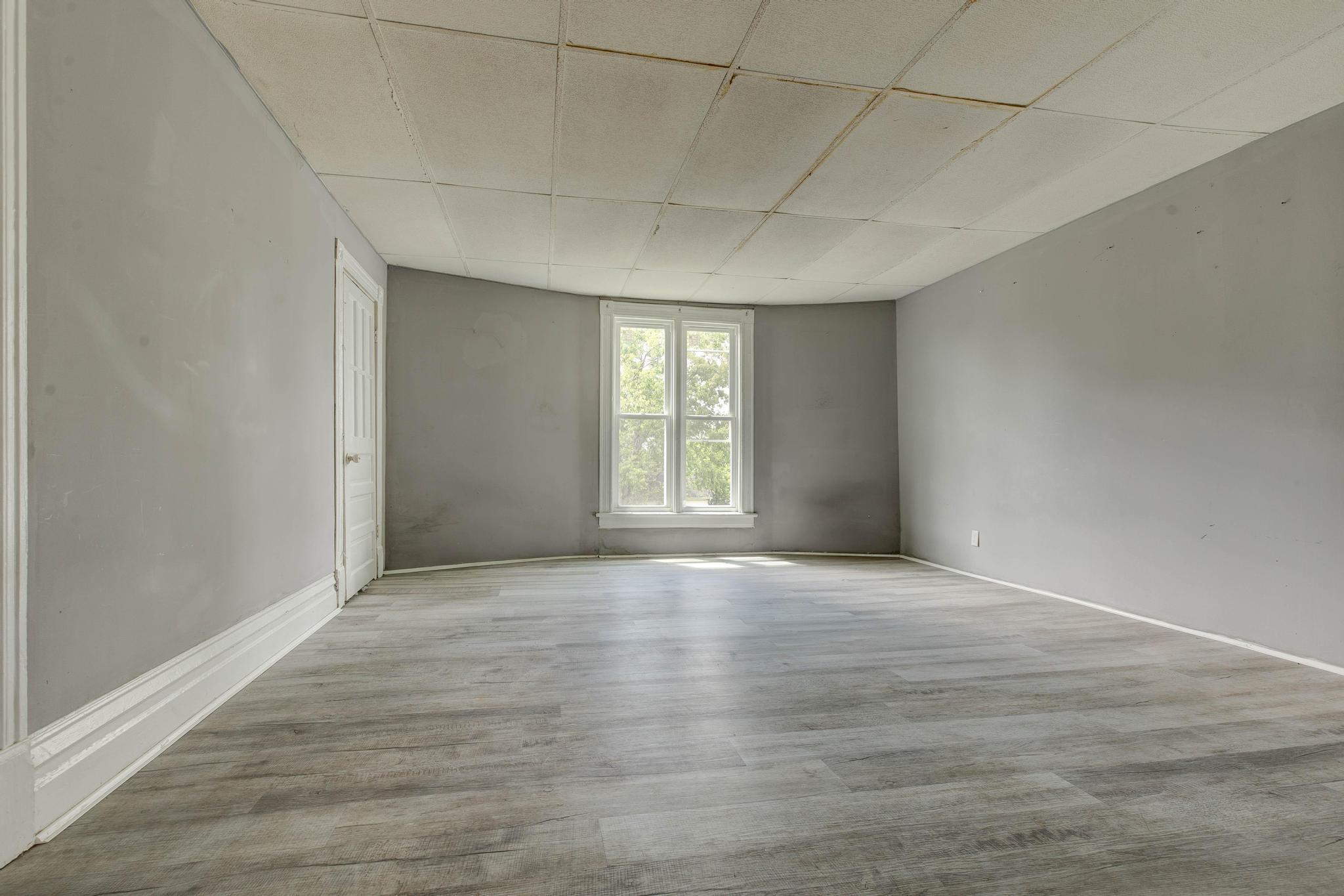 534 E Locust Street Property Photo 13
