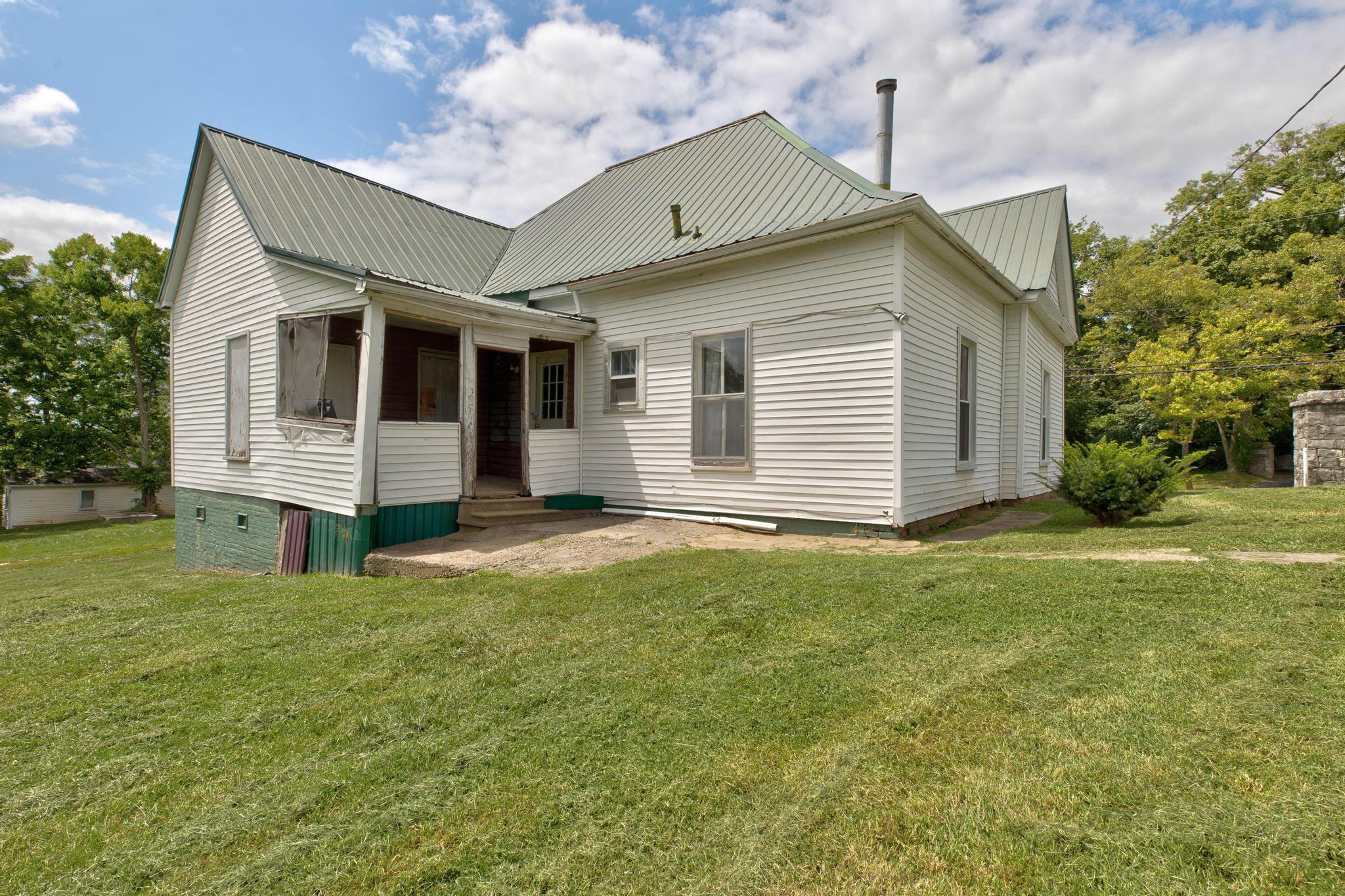 534 E Locust Street Property Photo 17