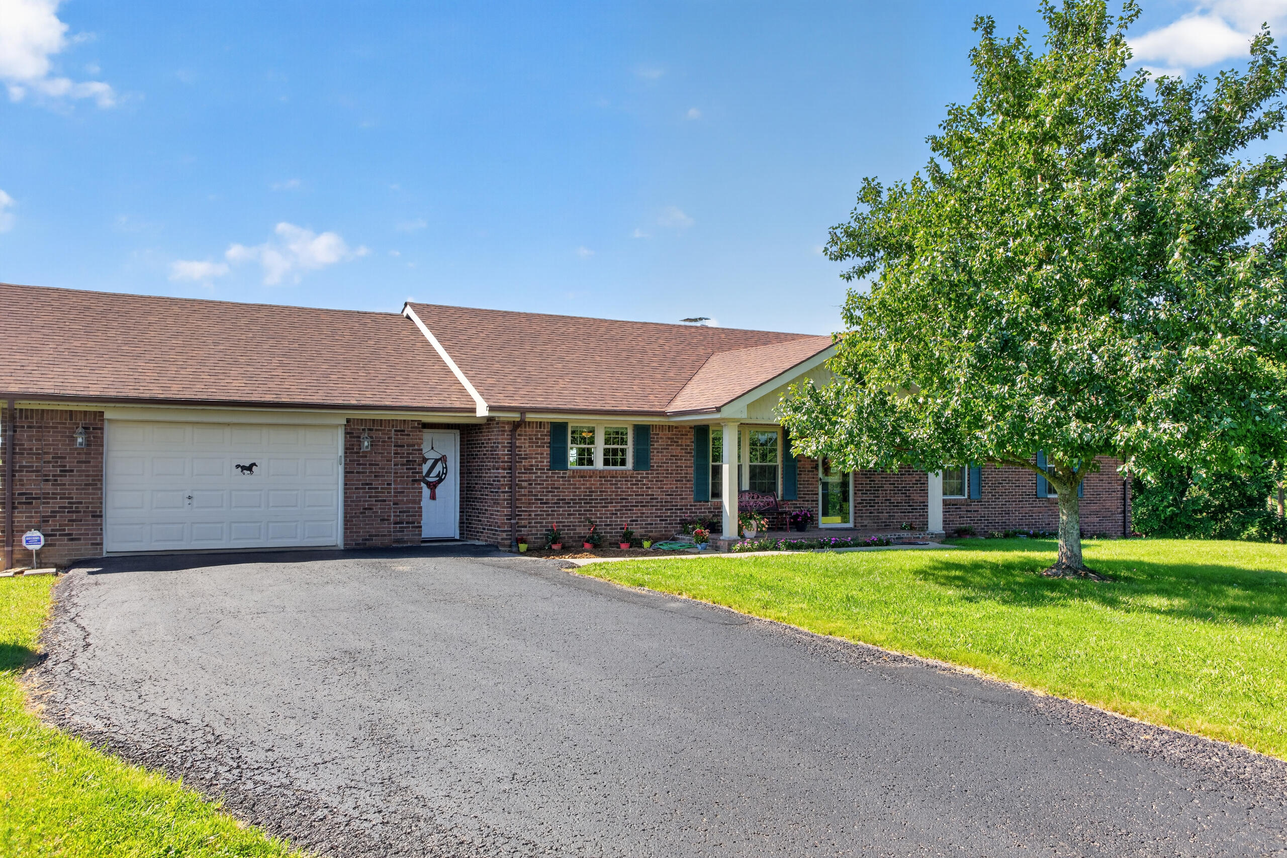 200 Long Lane Property Photo 3