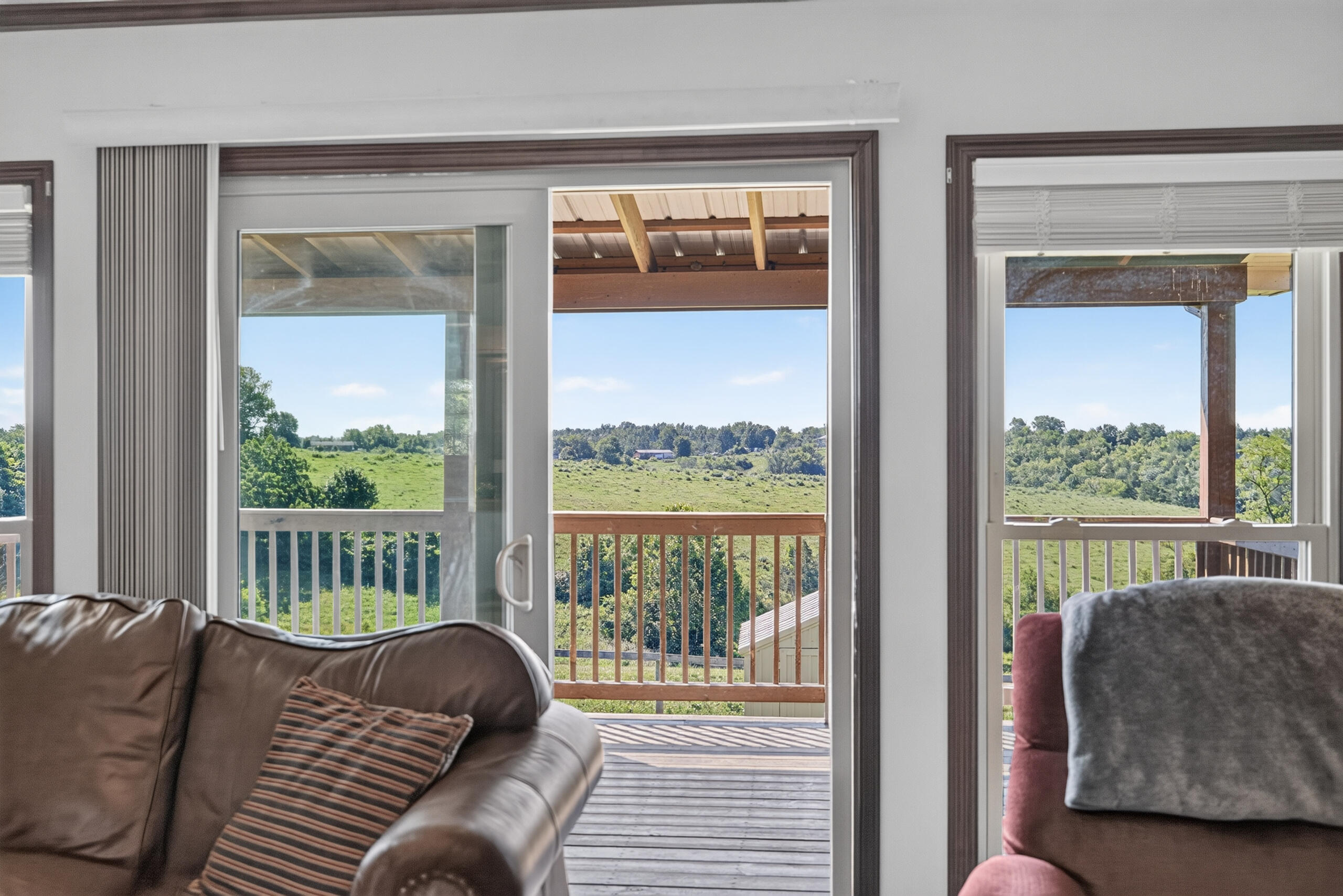 200 Long Lane Property Photo 7