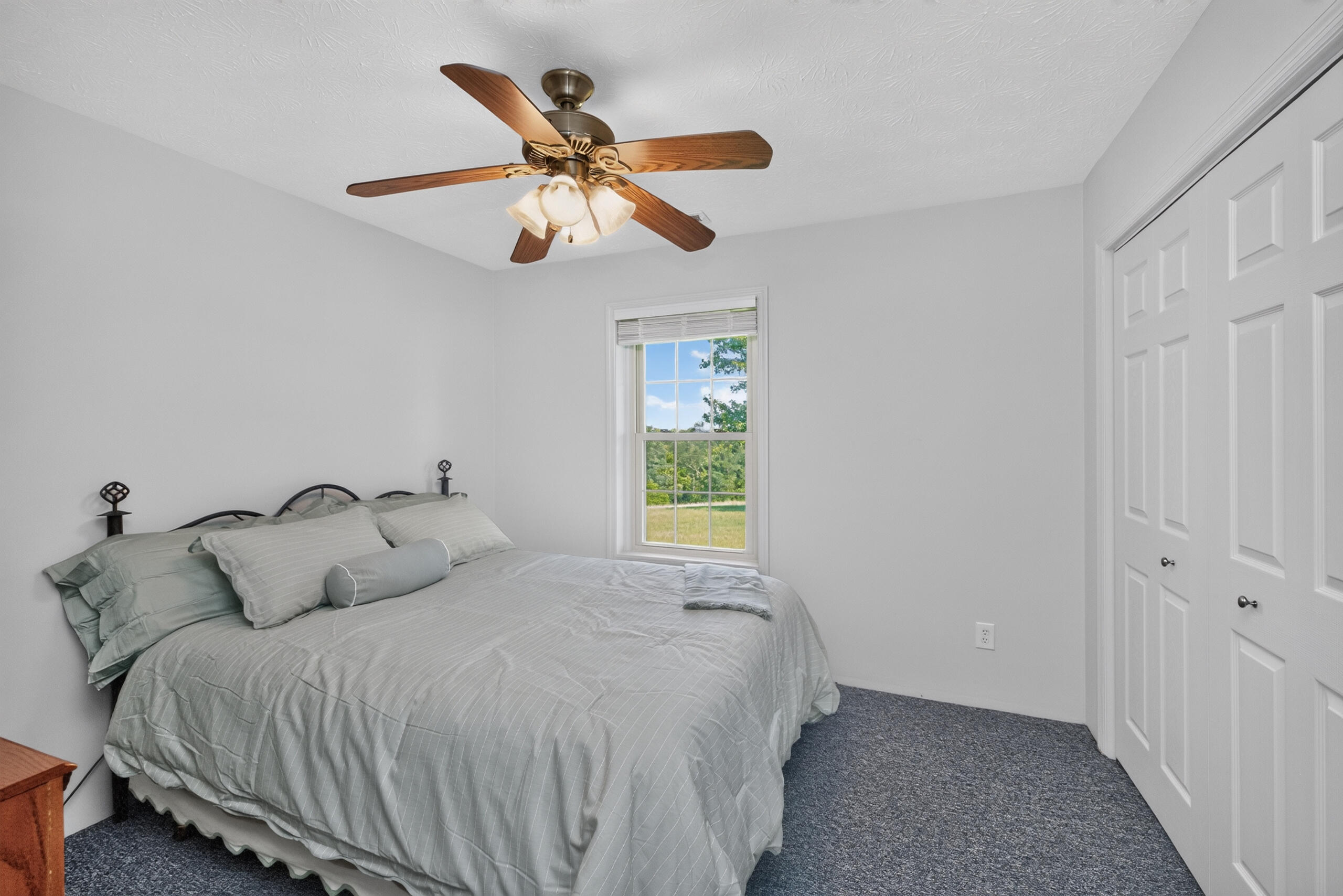 200 Long Lane Property Photo 16