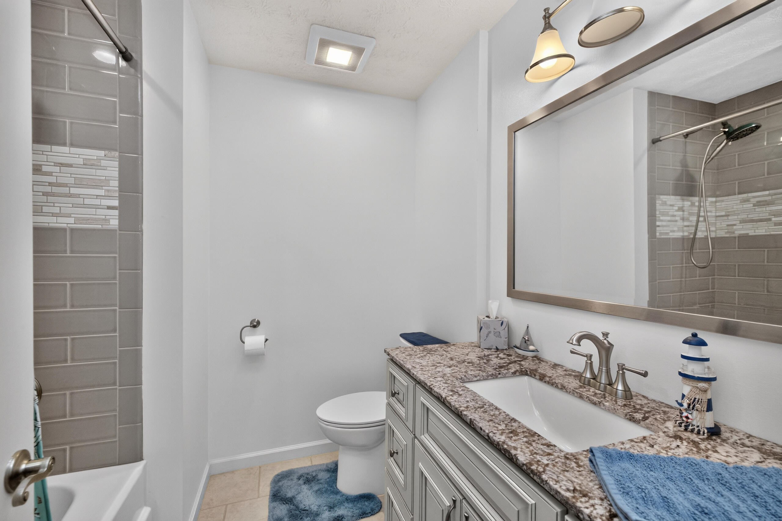 200 Long Lane Property Photo 17