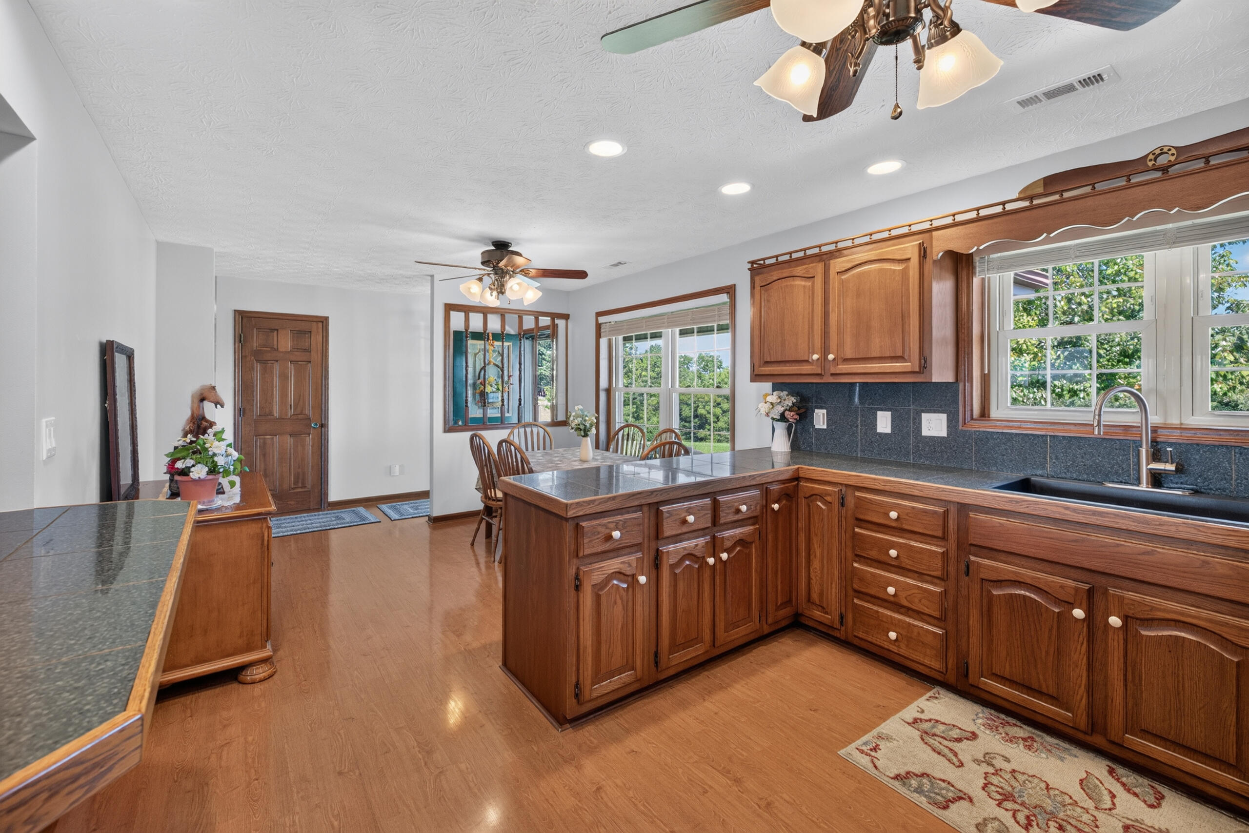 200 Long Lane Property Photo 21