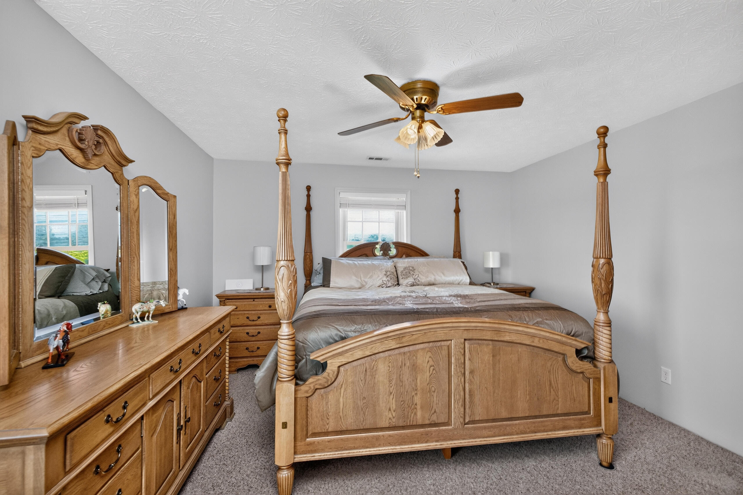 200 Long Lane Property Photo 30