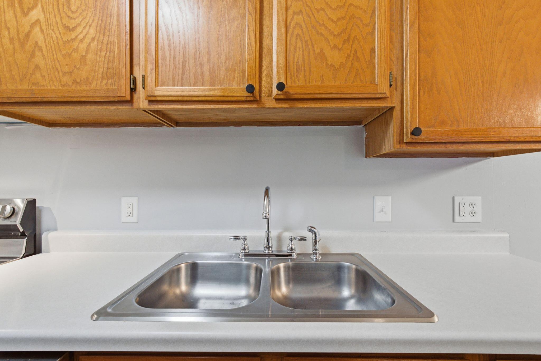 1081 S Broadway 401 Property Photo 12