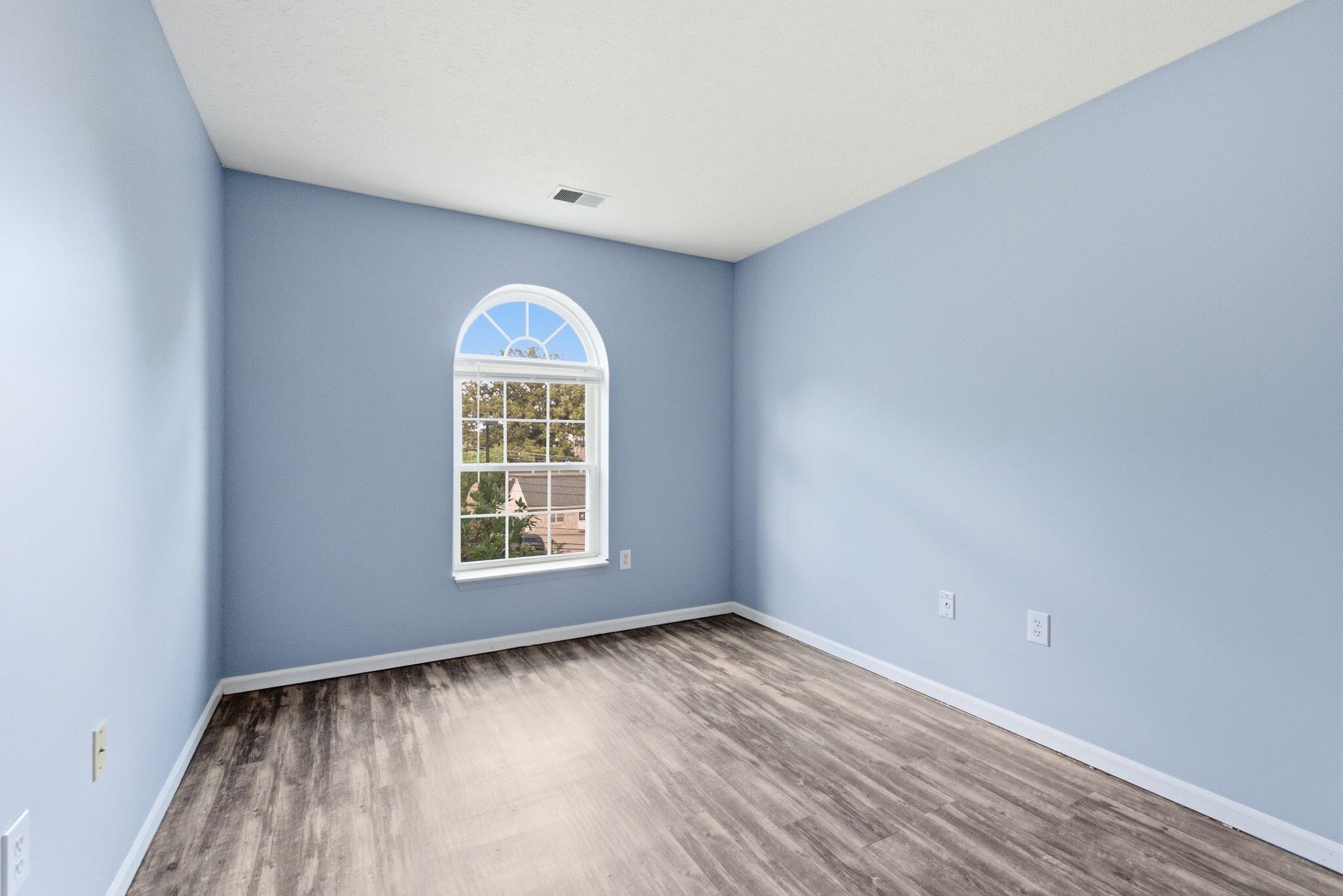 1081 S Broadway 401 Property Photo 15