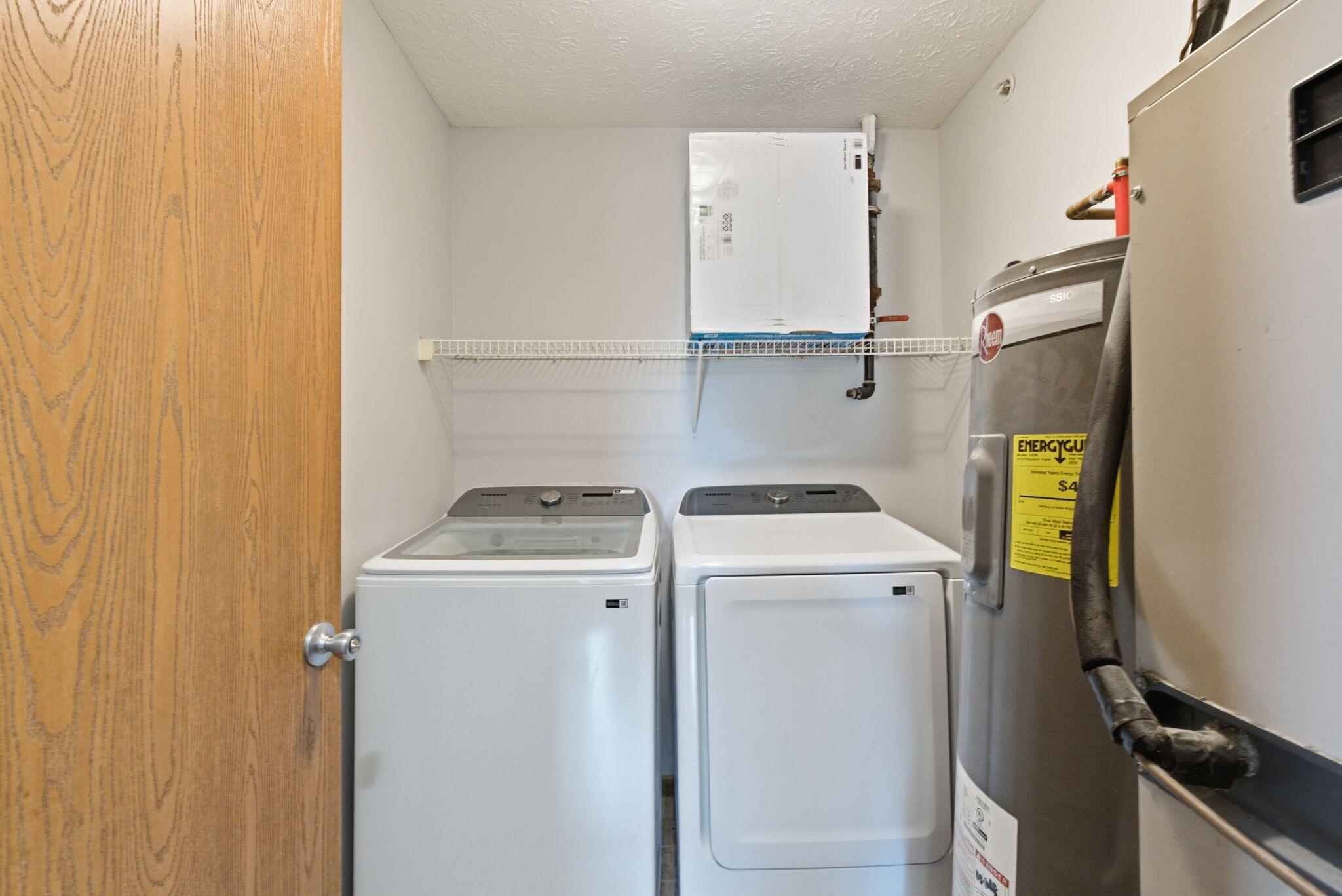 1081 S Broadway 401 Property Photo 19