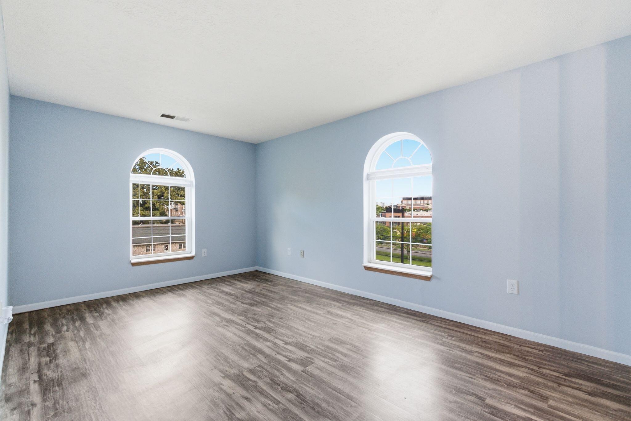 1081 S Broadway 401 Property Photo 21