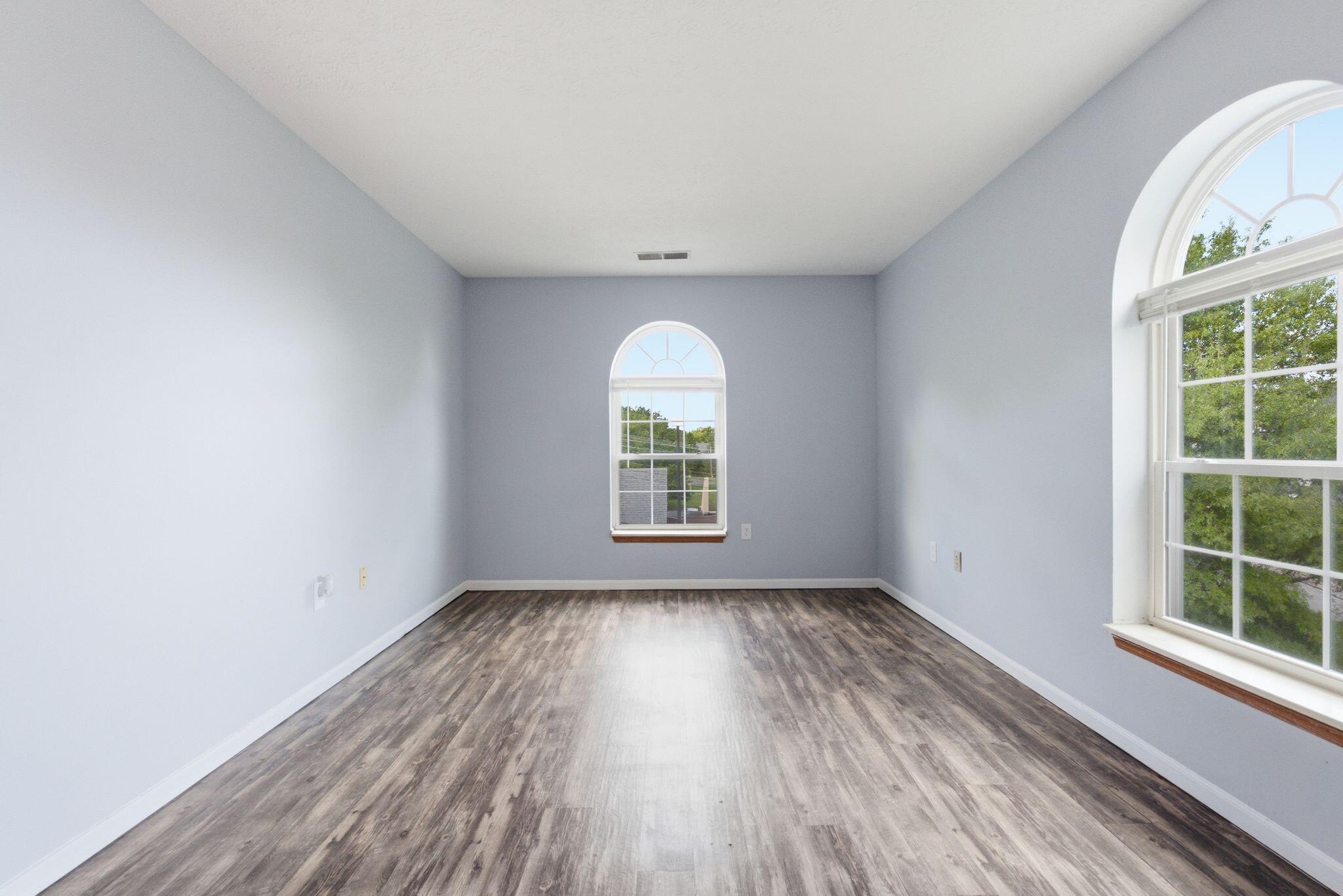 1081 S Broadway 401 Property Photo 22