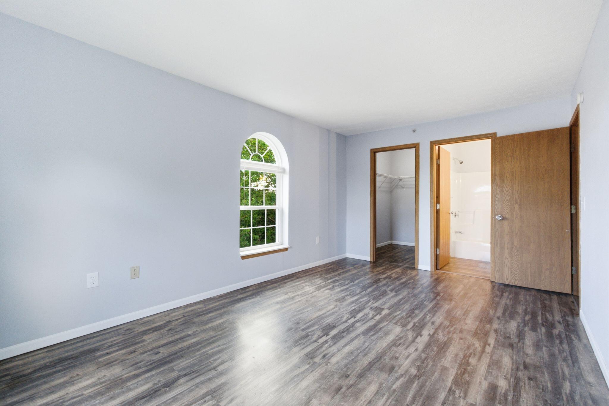 1081 S Broadway 401 Property Photo 23