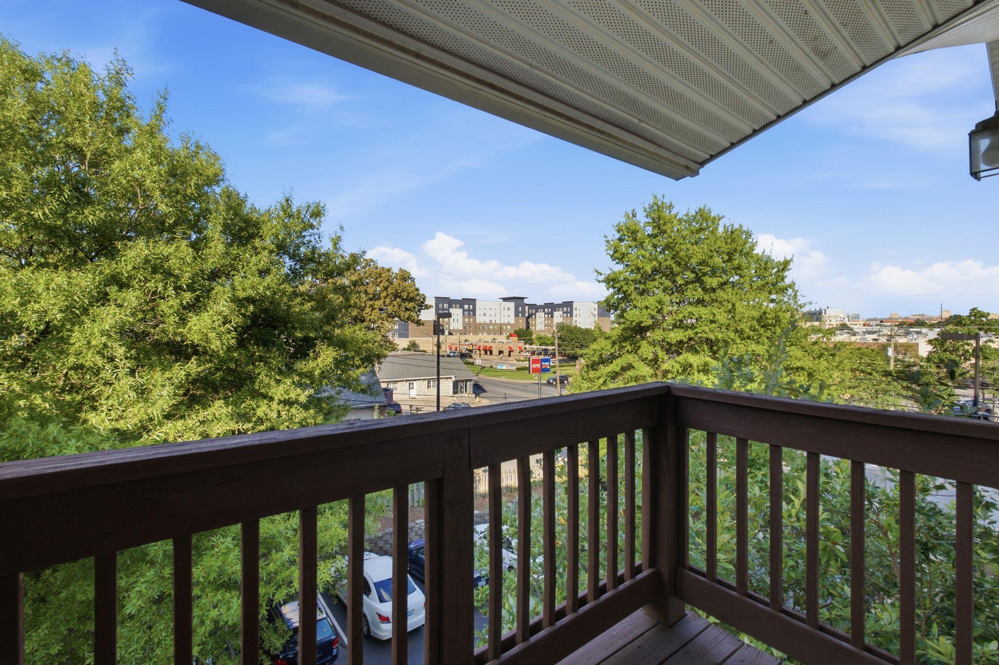 1081 S Broadway 401 Property Photo 28