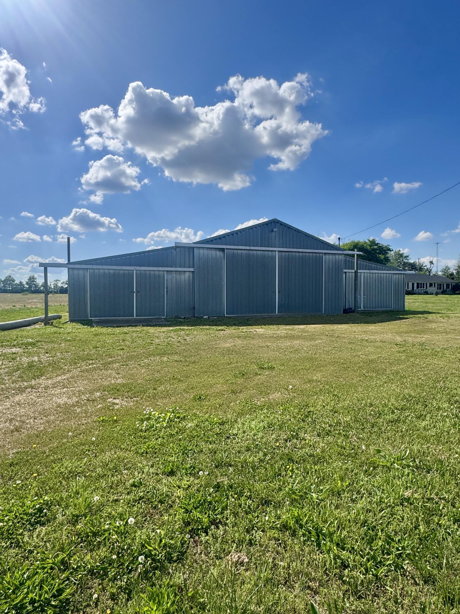 1057 Ky-381 Property Photo 2