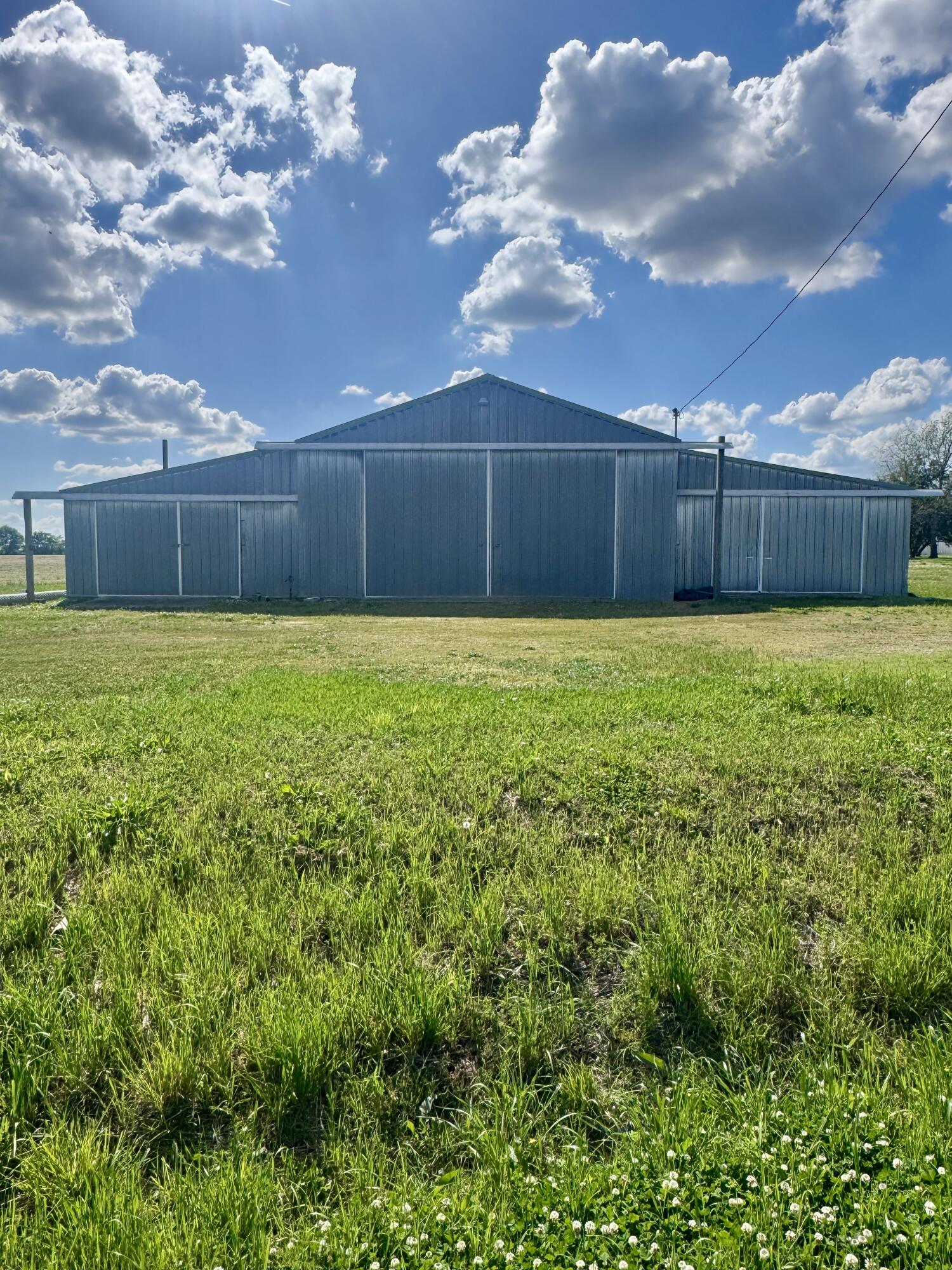 1057 Ky-381 Property Photo 3