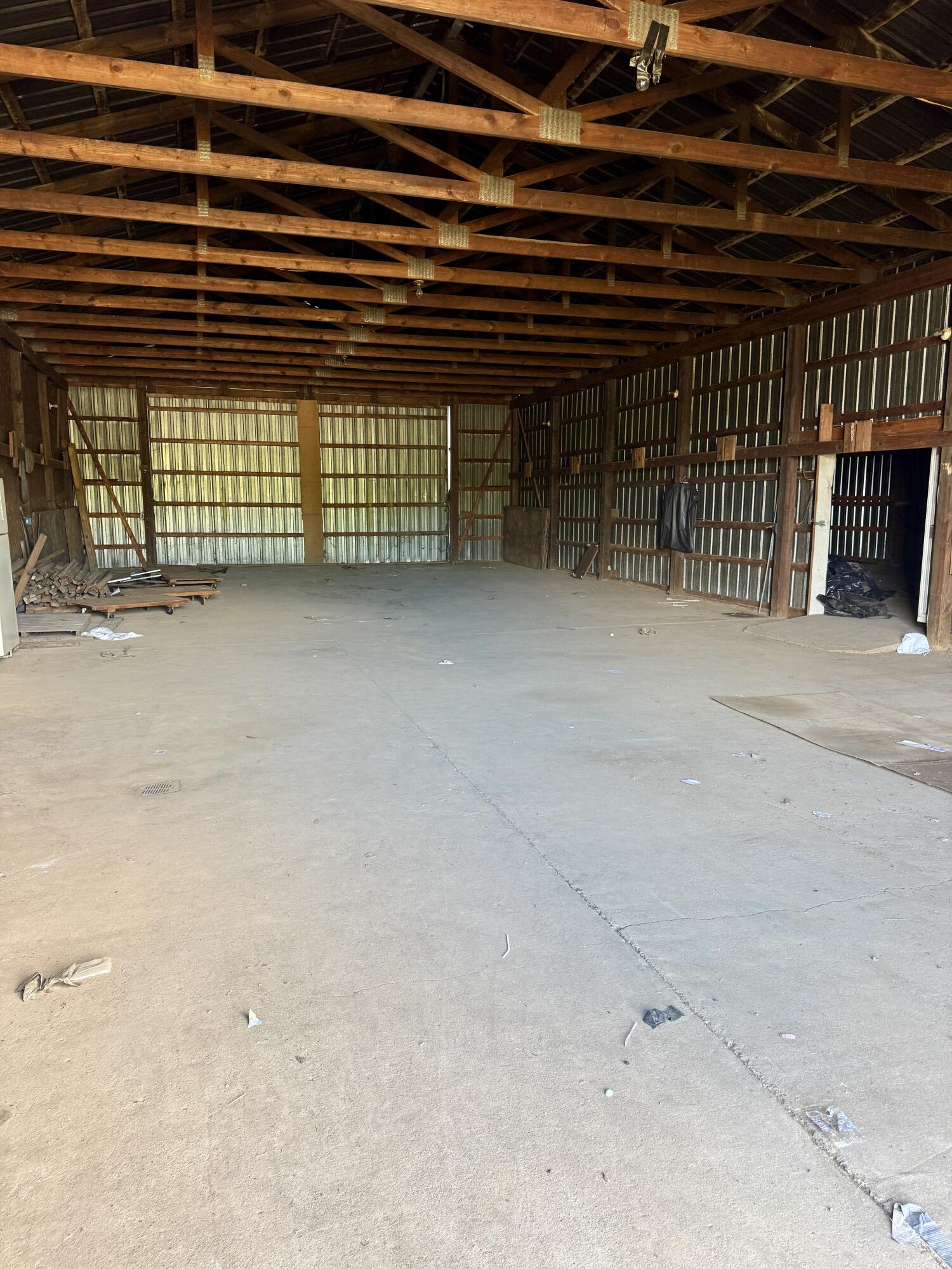 1057 Ky-381 Property Photo 9