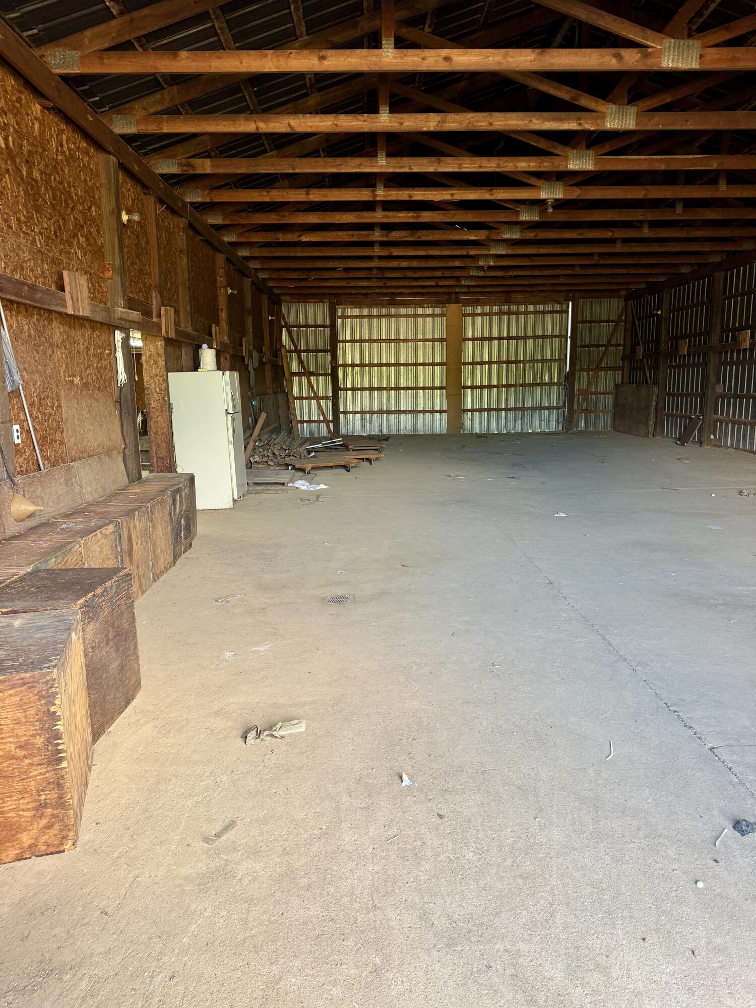 1057 Ky-381 Property Photo 10