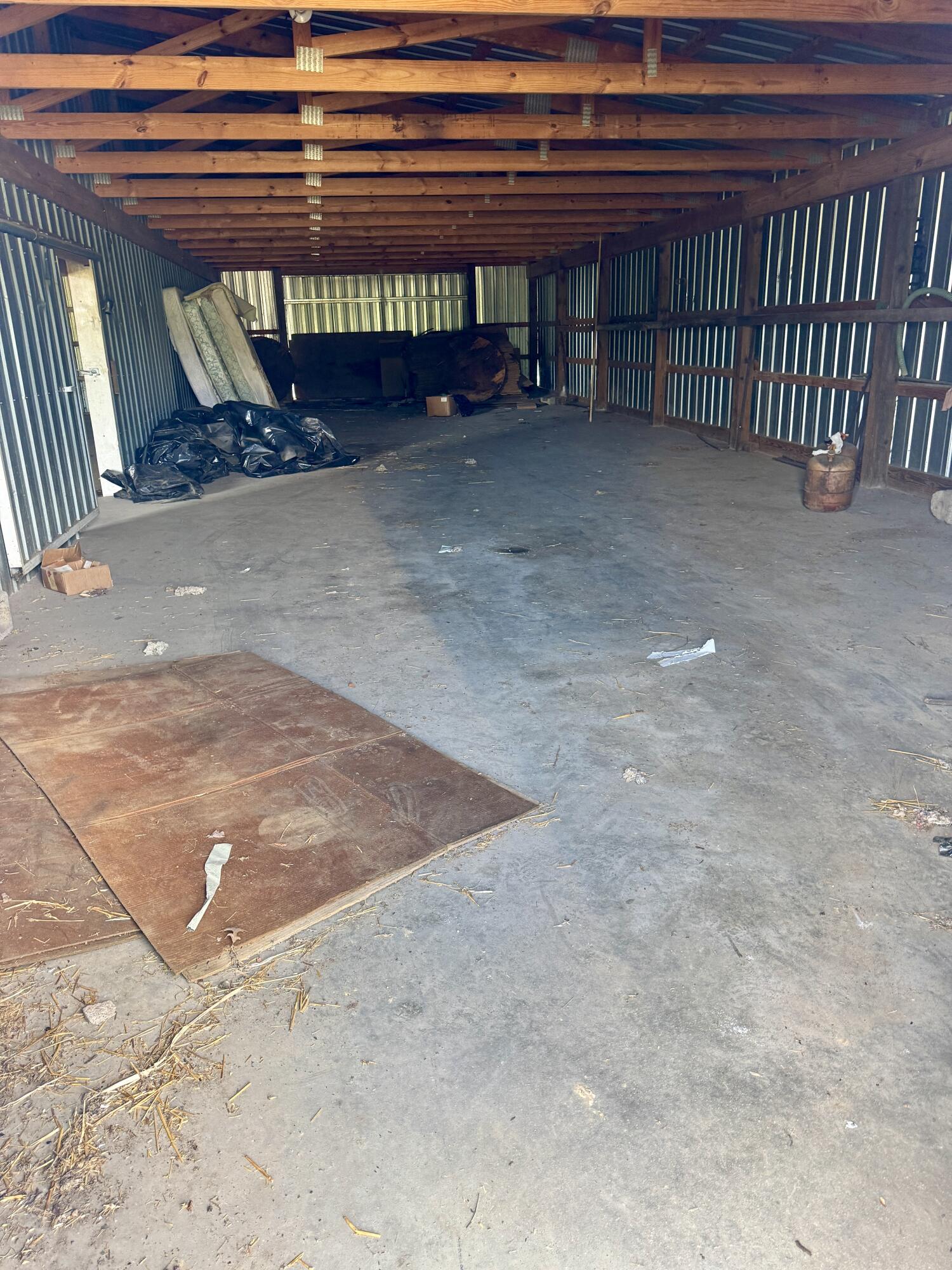 1057 Ky-381 Property Photo 12
